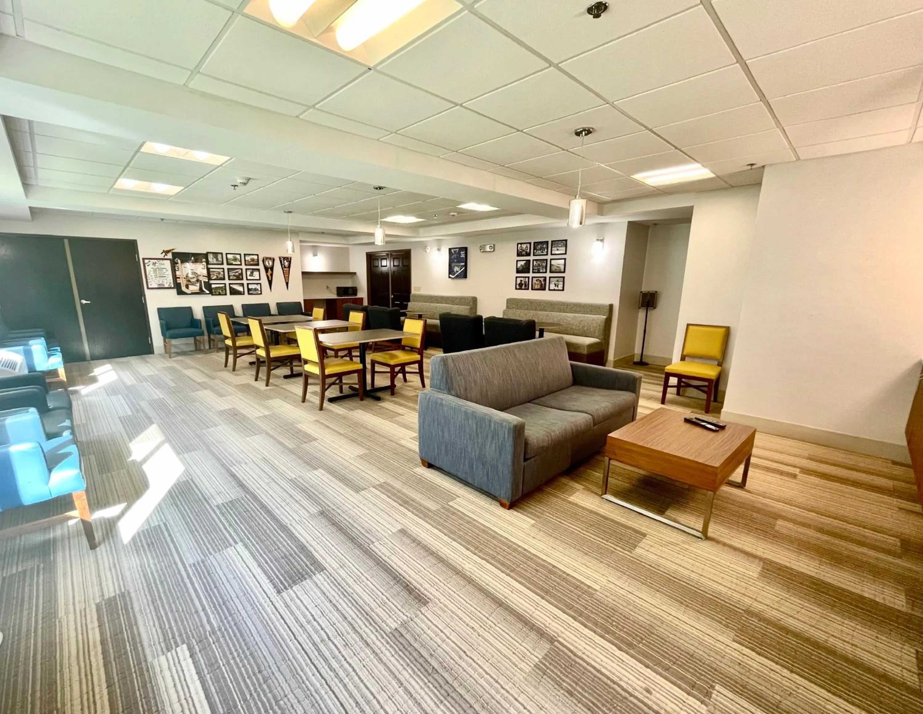 Meeting/conference room in Holiday Inn Express Houghton-Keweenaw by IHG