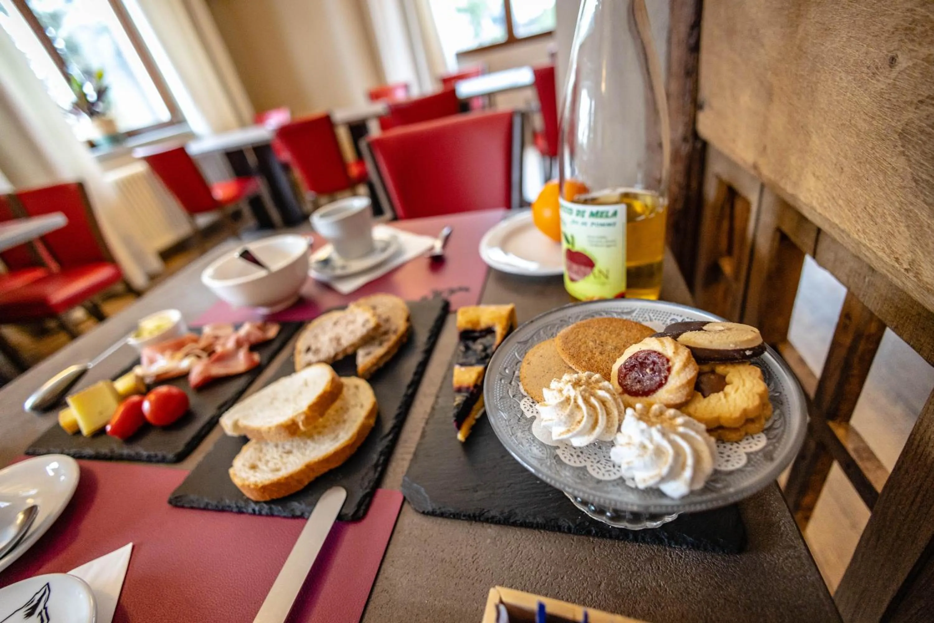 Breakfast in Hotel & Restaurant Le Charaban