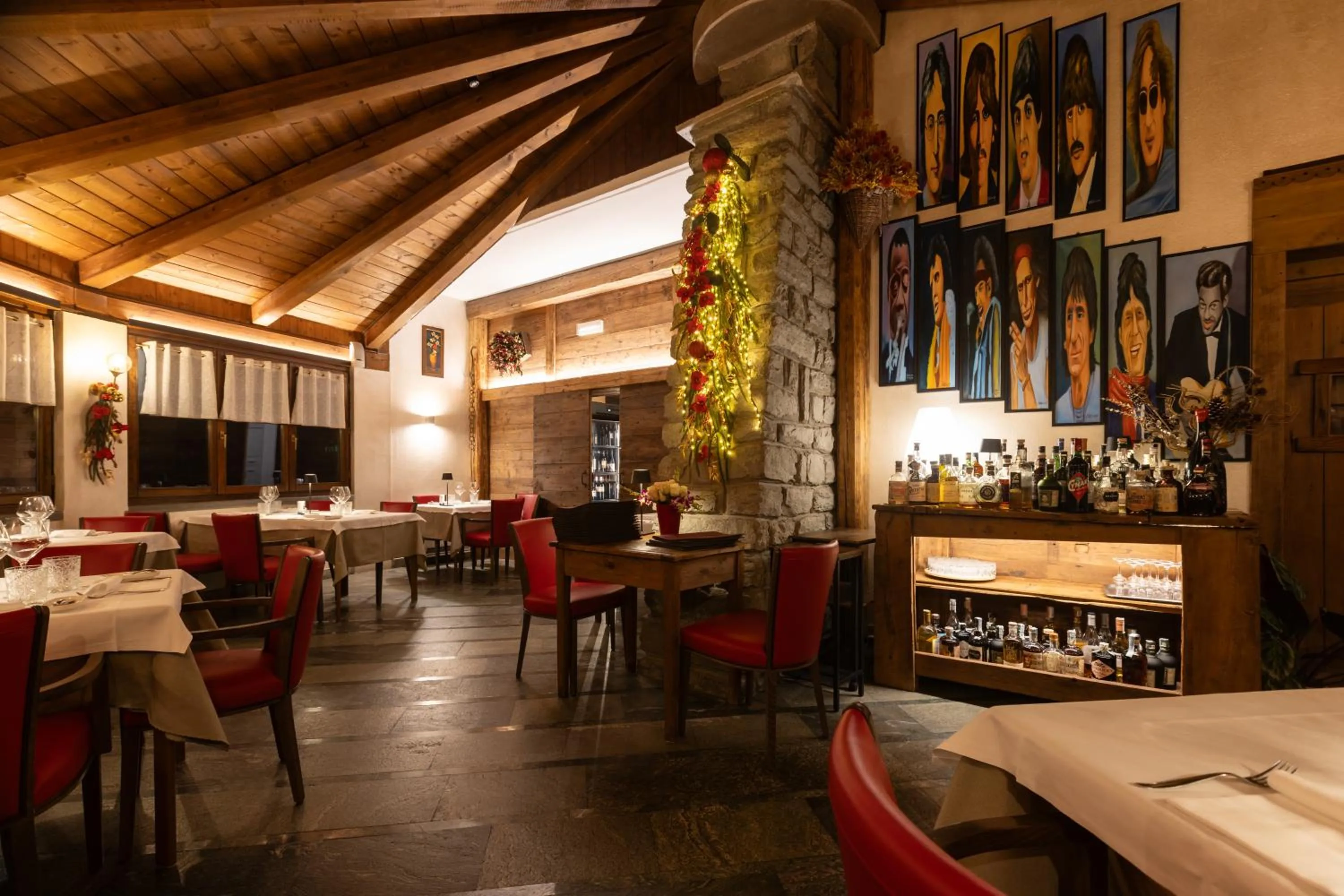 Restaurant/places to eat in Hotel & Restaurant Le Charaban