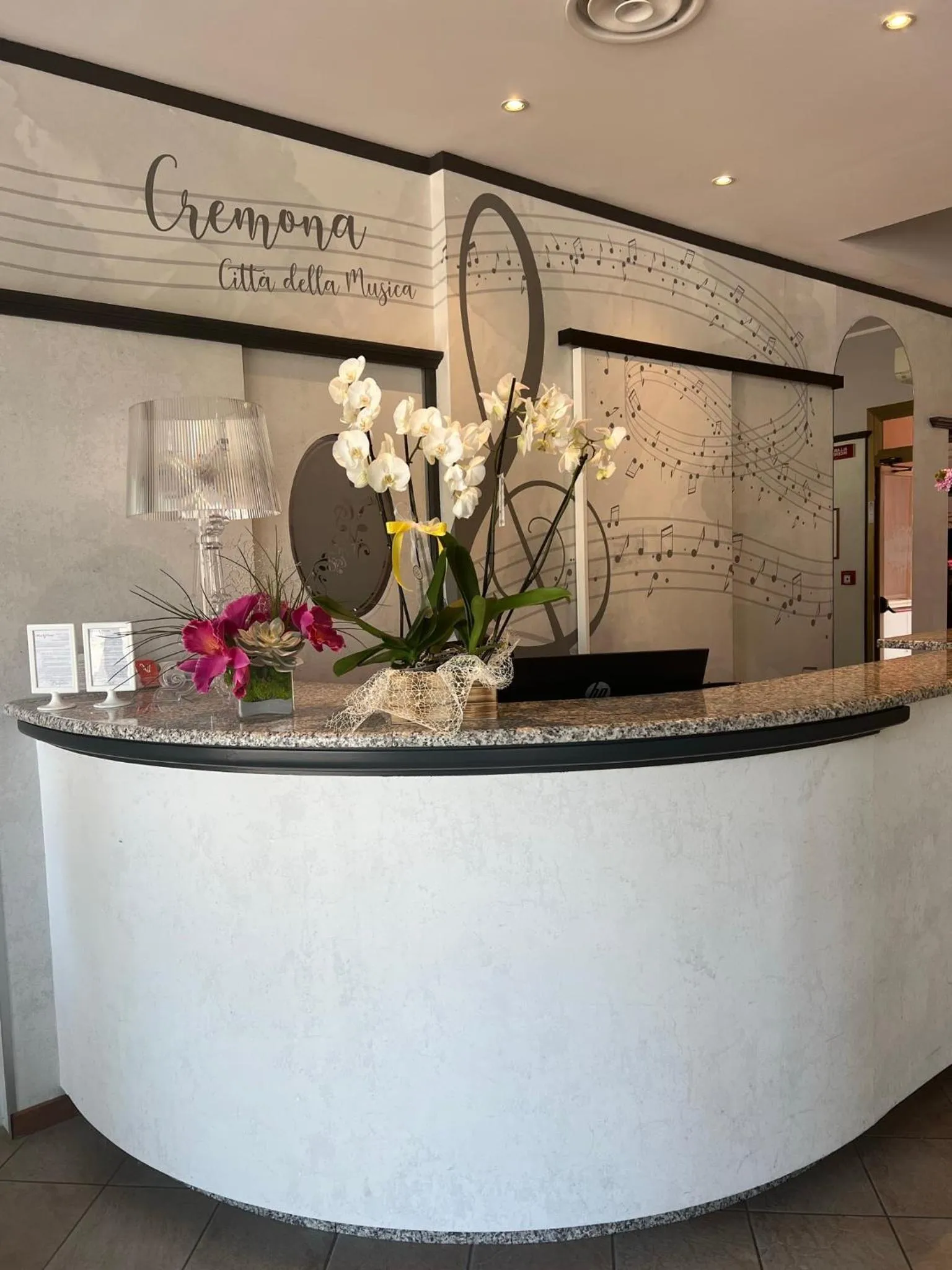 Lobby or reception in Albergo Visconti