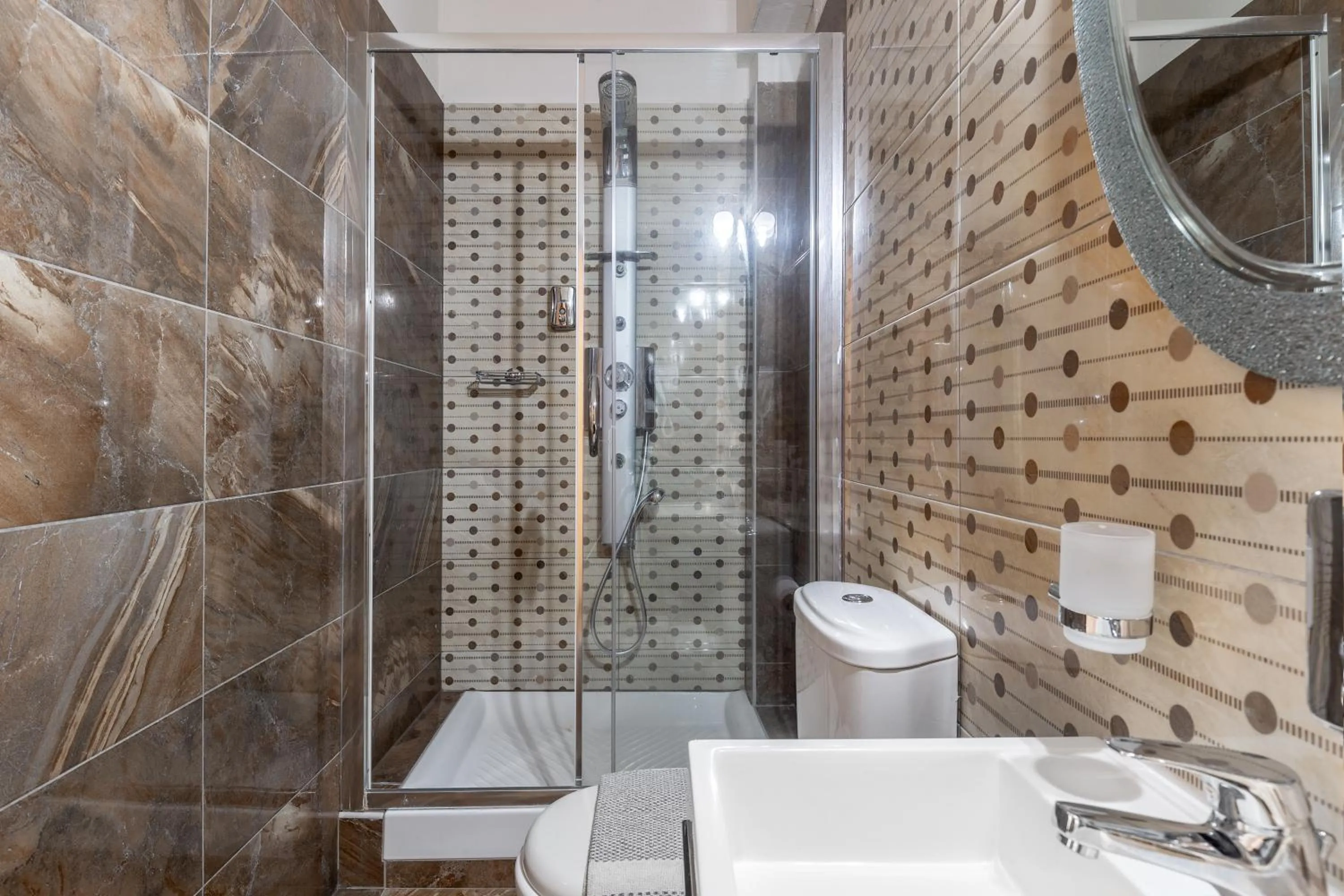 Bathroom in Toti Boutique Rooms