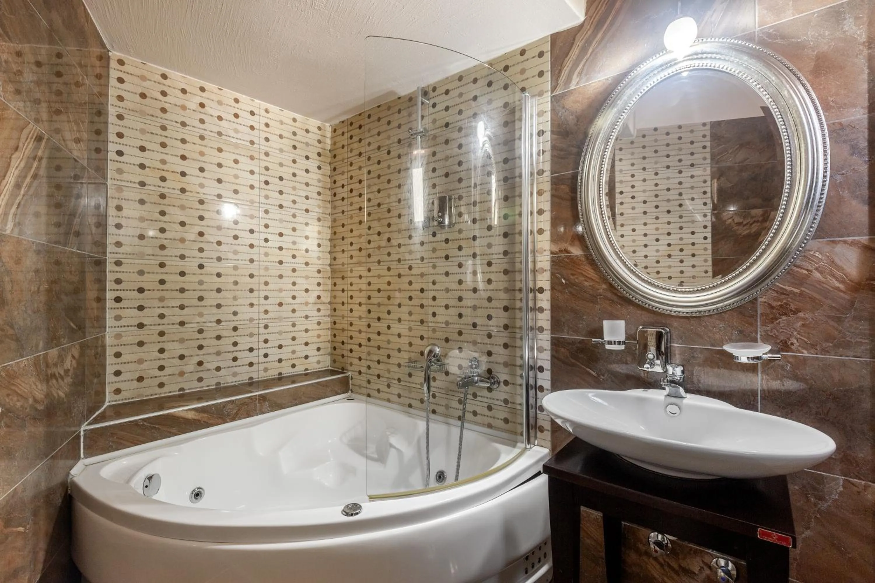 Bathroom in Toti Boutique Rooms