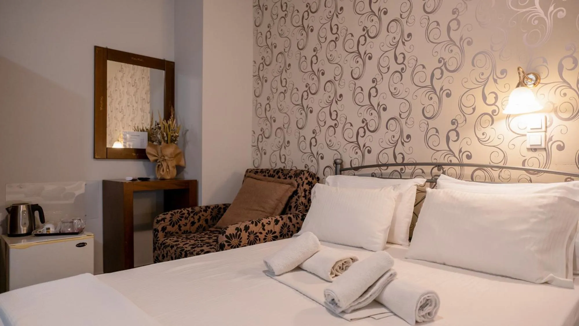 Bedroom, Bed in Toti Boutique Rooms
