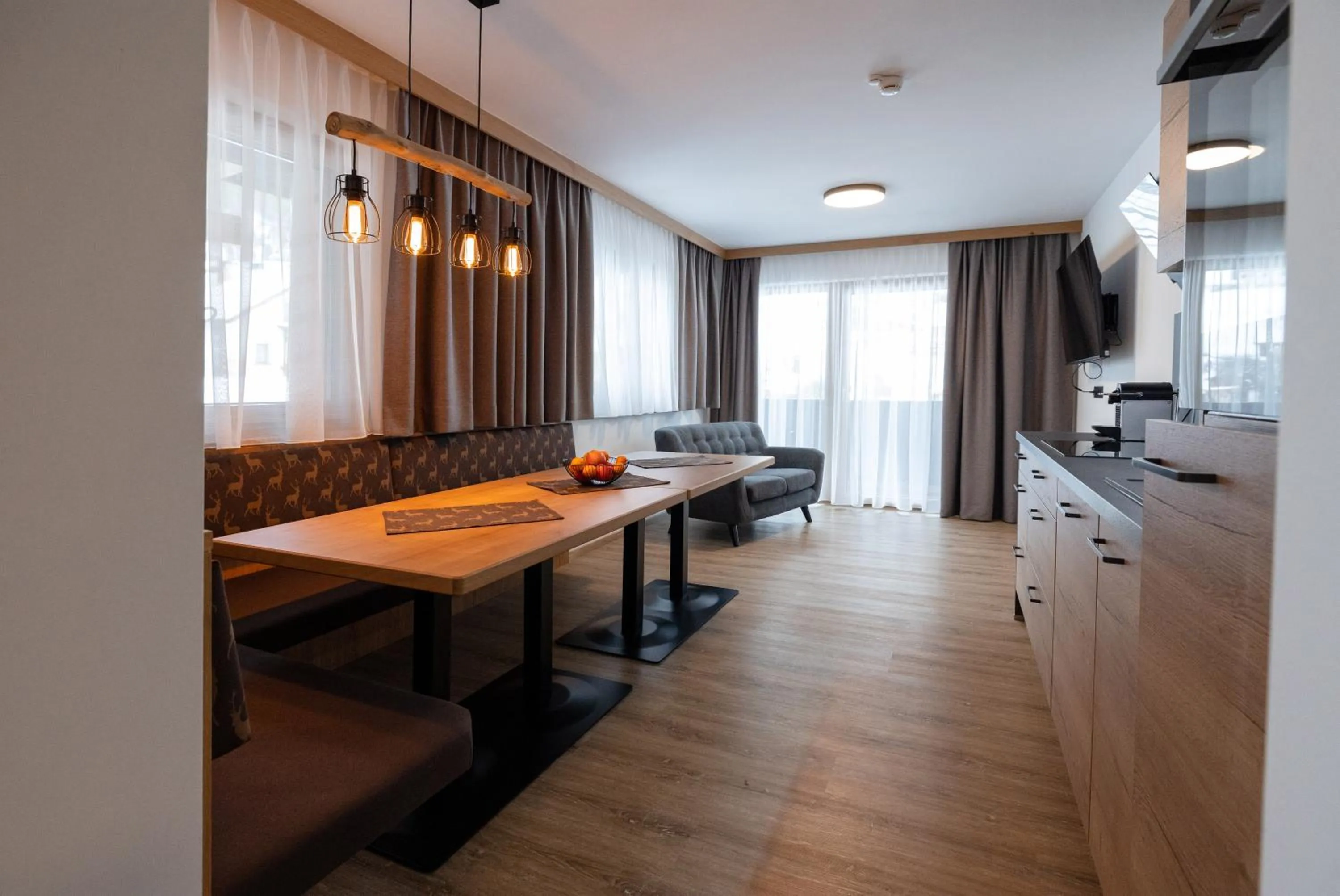 Kitchen or kitchenette in Hotel Steuxner