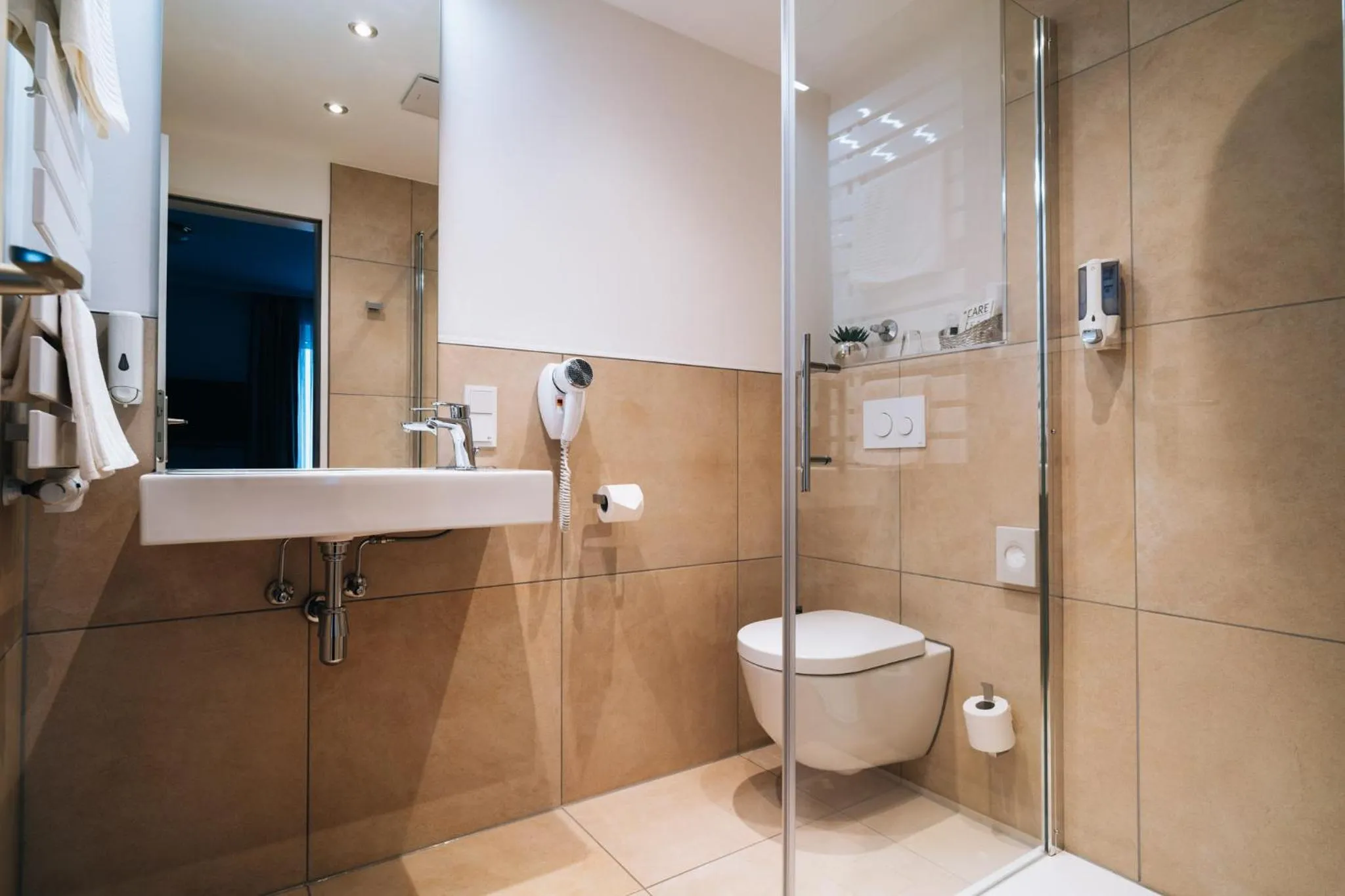 Shower in Hotel Engbert