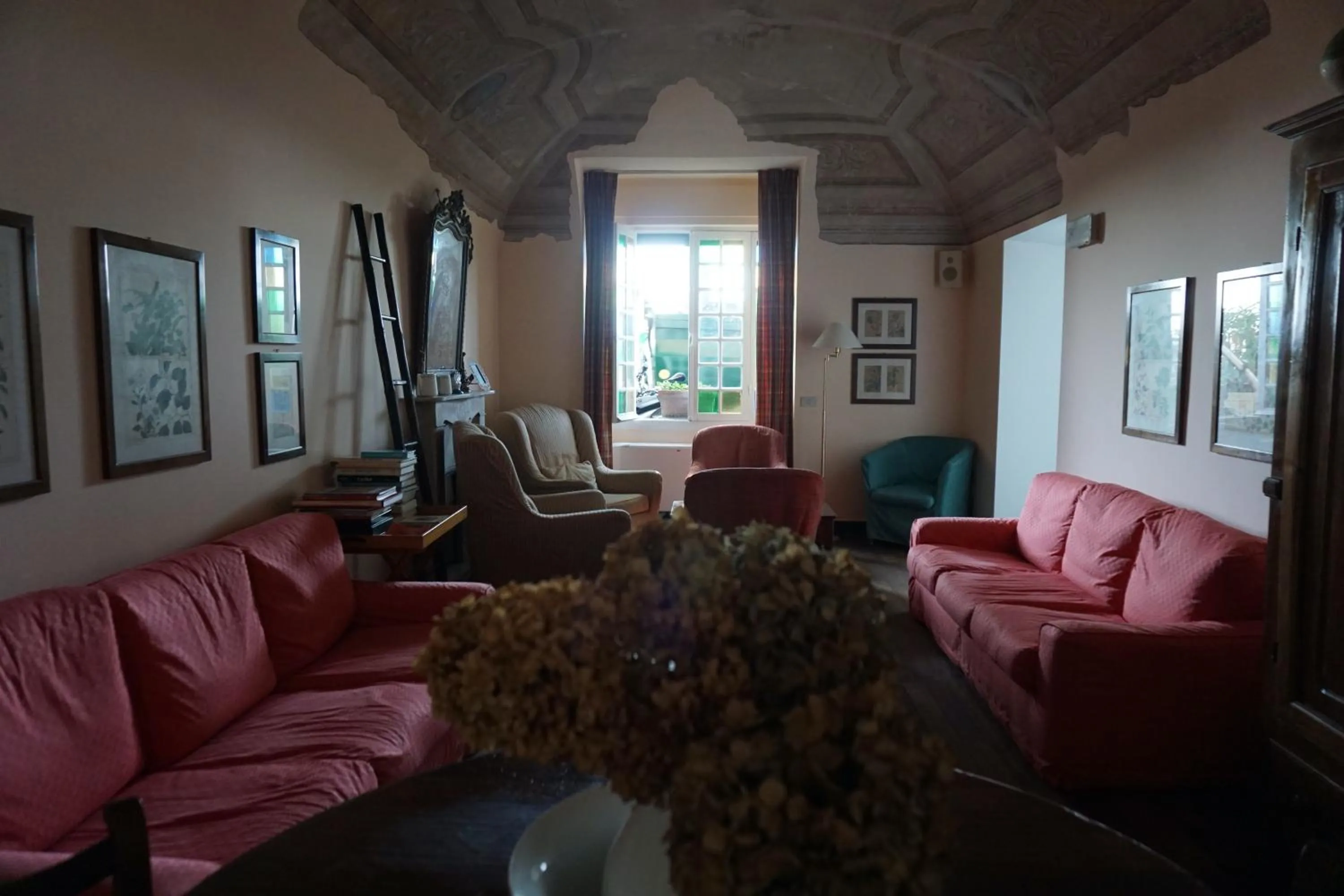 Living room in Hotel Beau Rivage