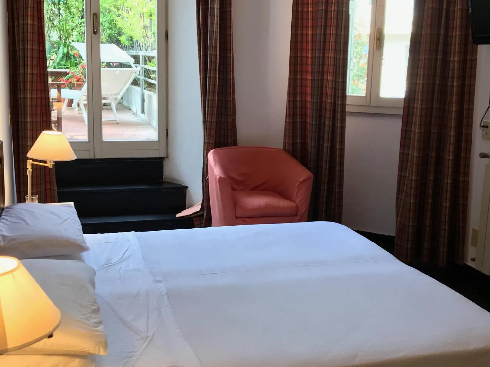 Photo of the whole room, Bed in Hotel Beau Rivage