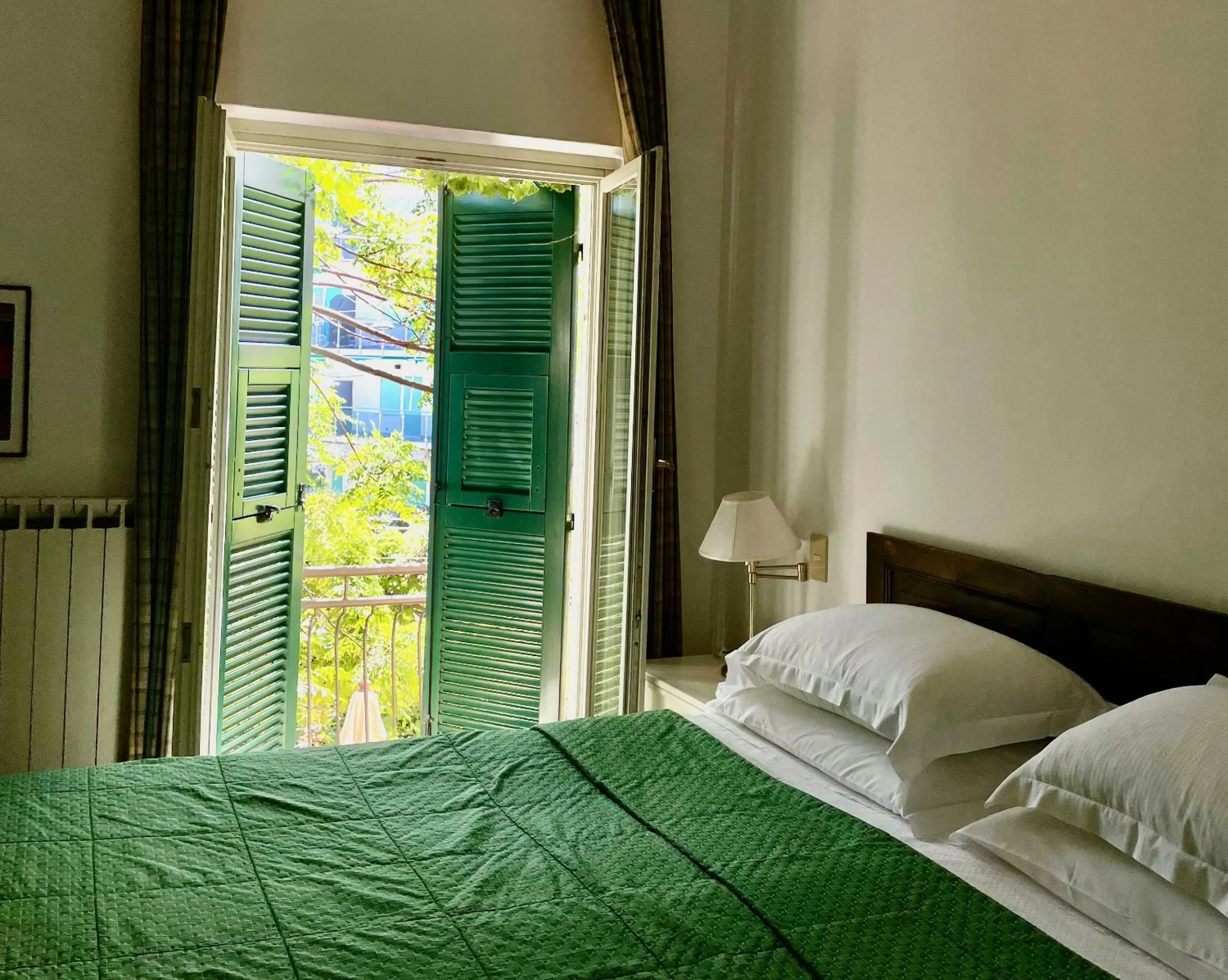 Bed in Hotel Beau Rivage