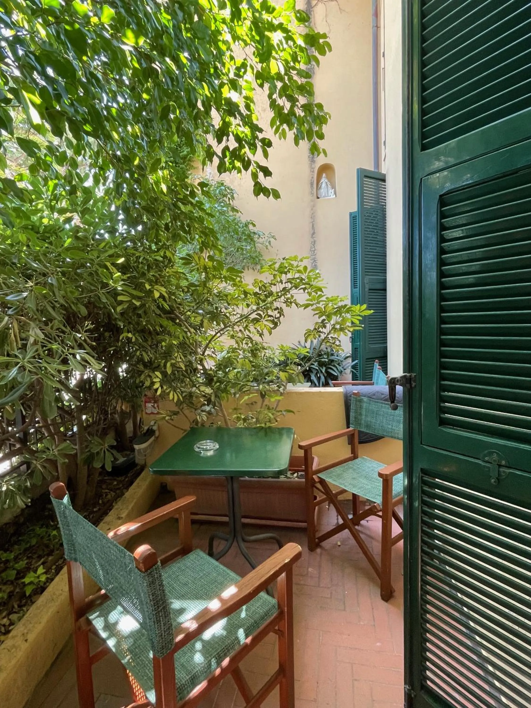 Garden in Hotel Beau Rivage