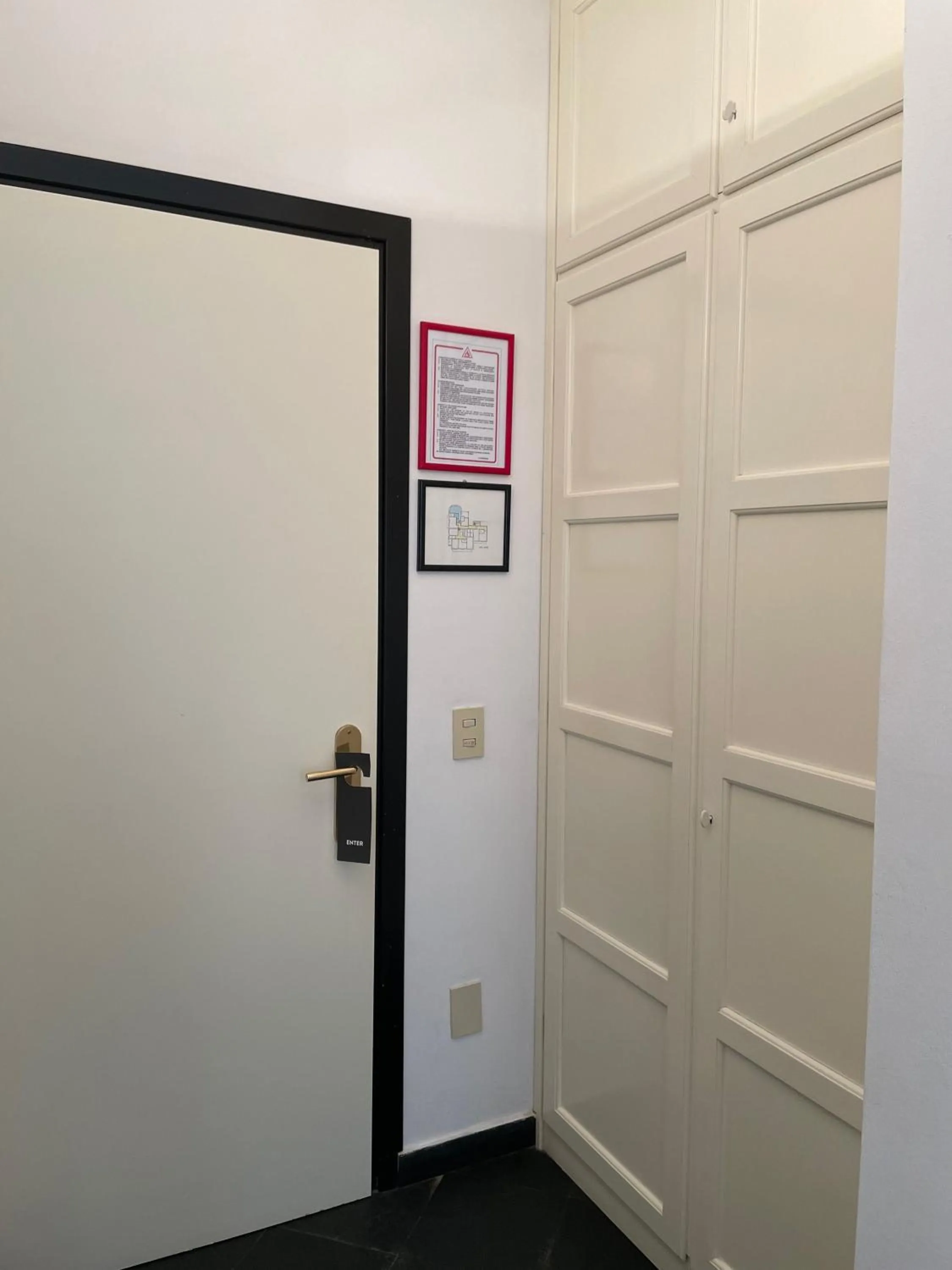 wardrobe in Hotel Beau Rivage