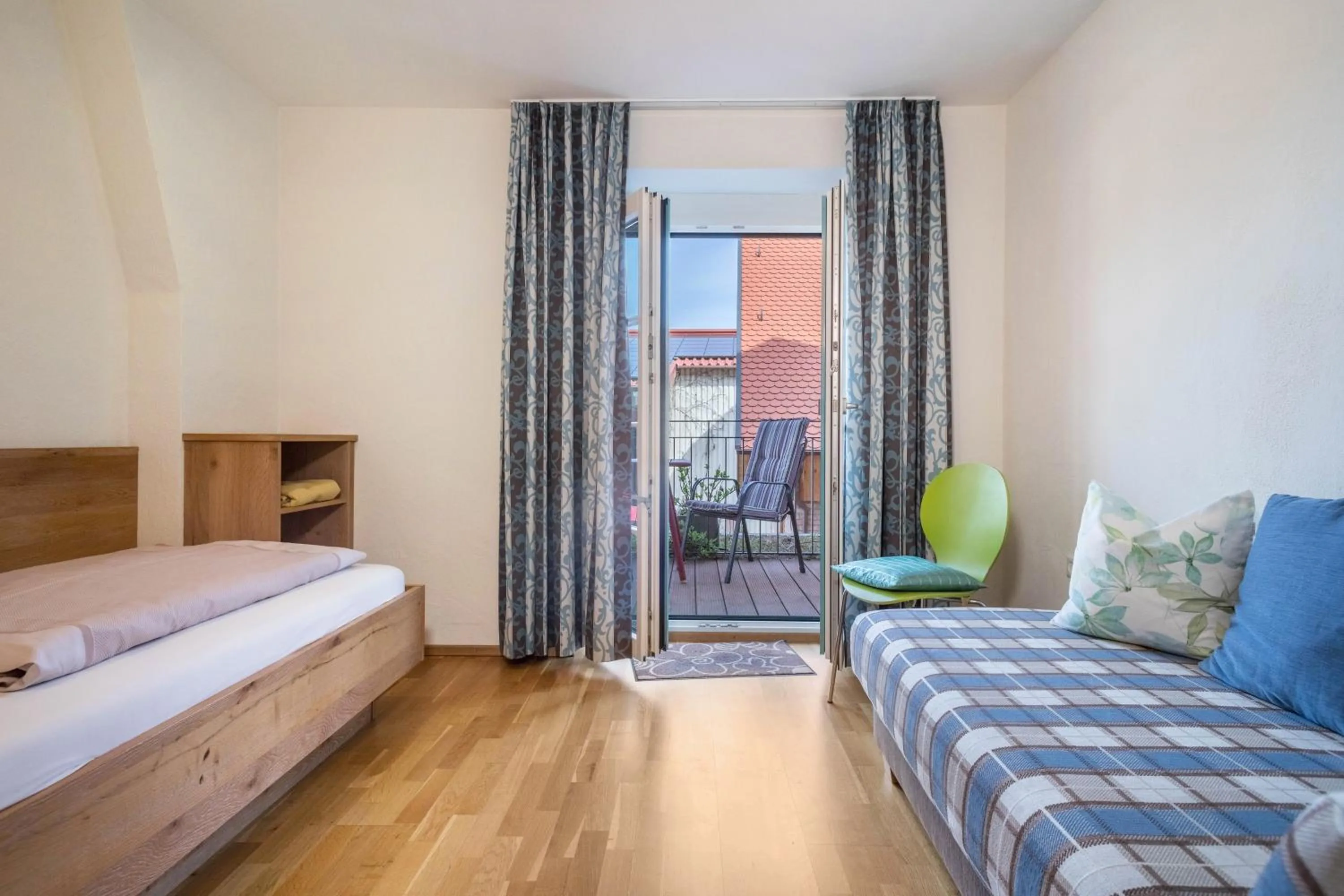 Property building, Bed in Obst- Ferienhof Ragg