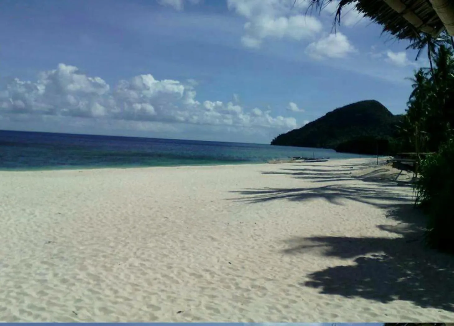 Property building in White Beach Front and Cottages