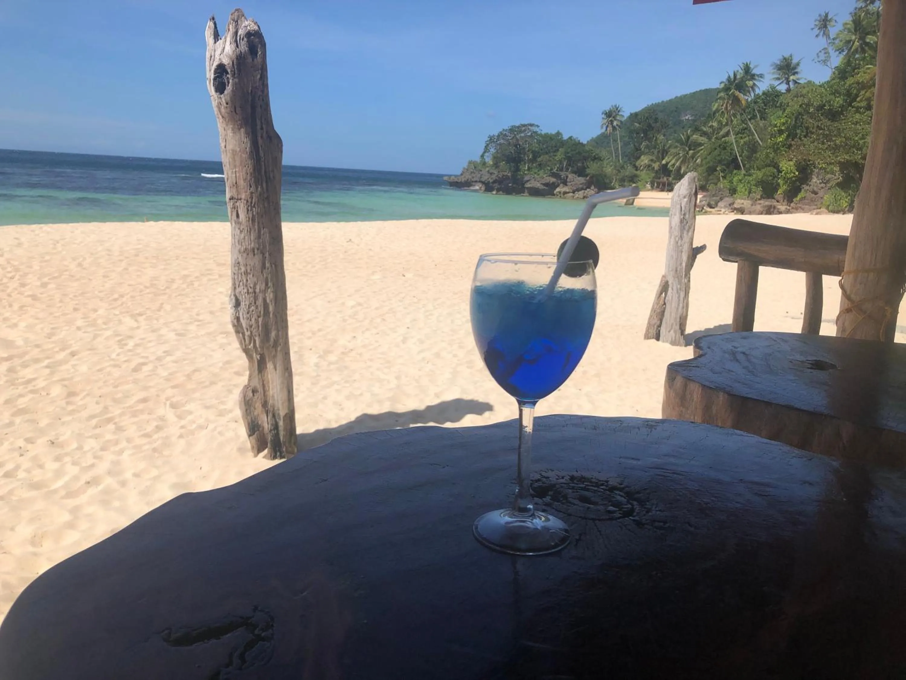 Dining area in White Beach Front and Cottages