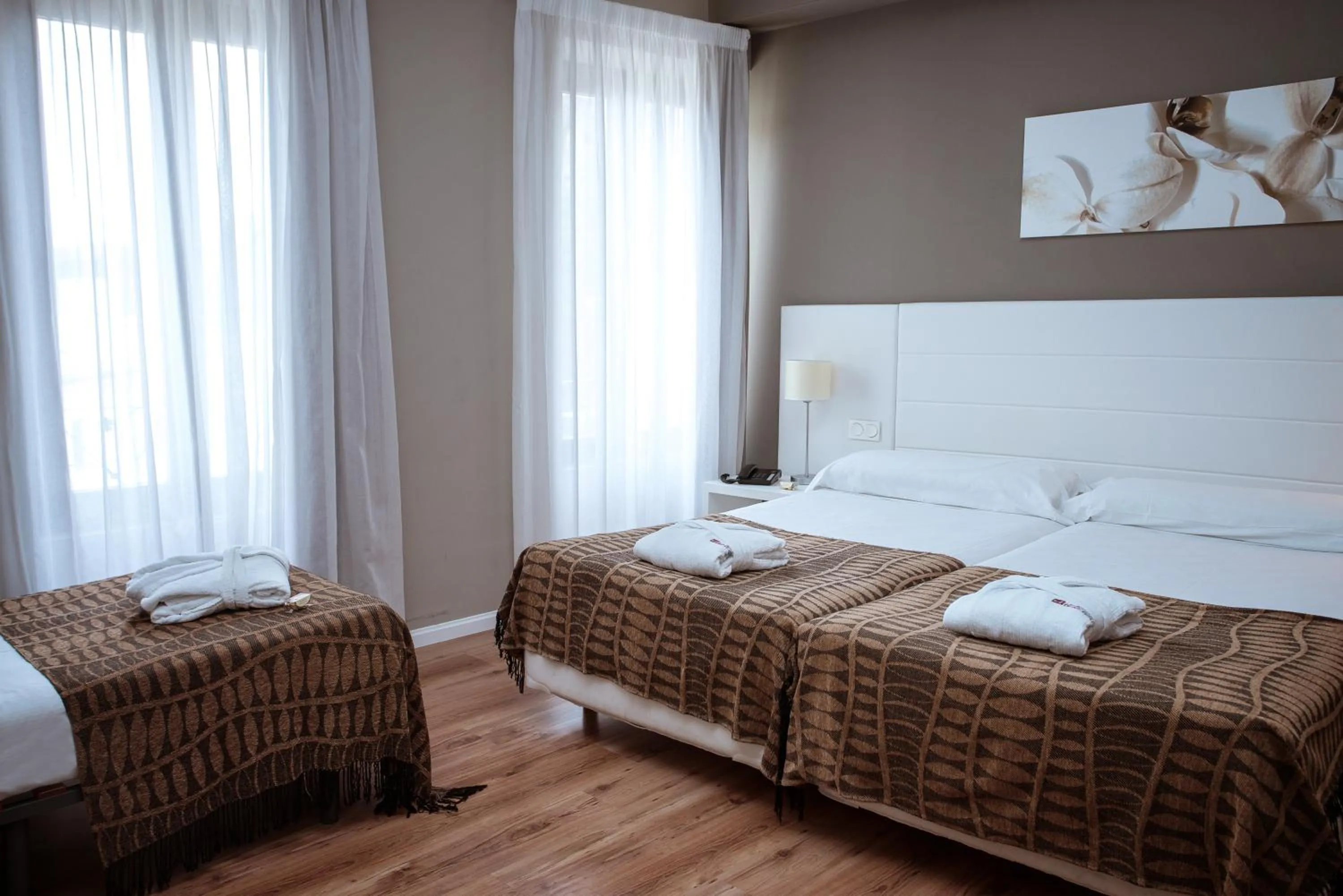 Bedroom, Bed in Hotel Balneario Alhama de Aragón