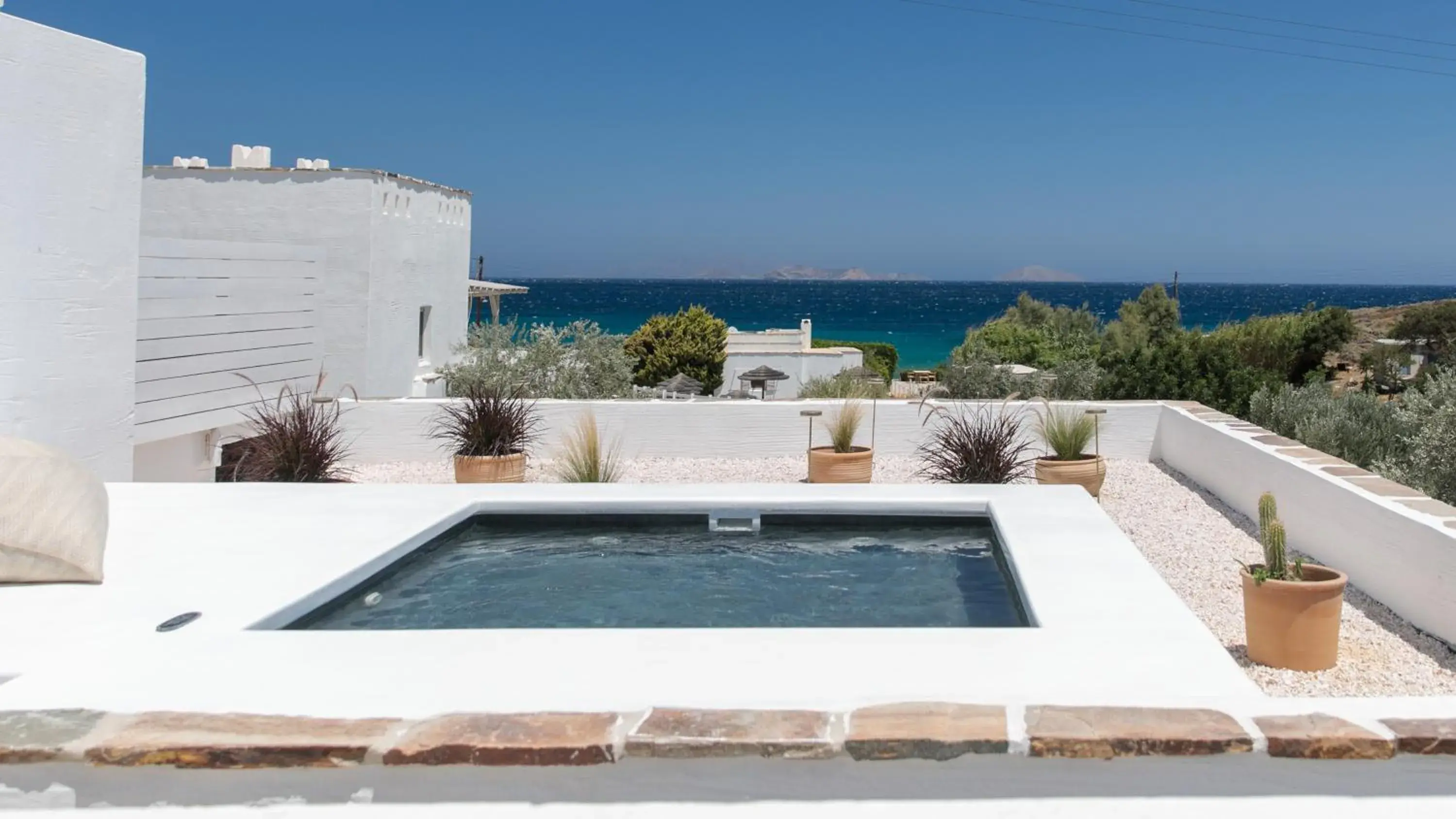 Superior Family Suite Sea View with Private Pool in Ostria Inn Superior Family Suite Sea View with Private Pool in Ostria Inn