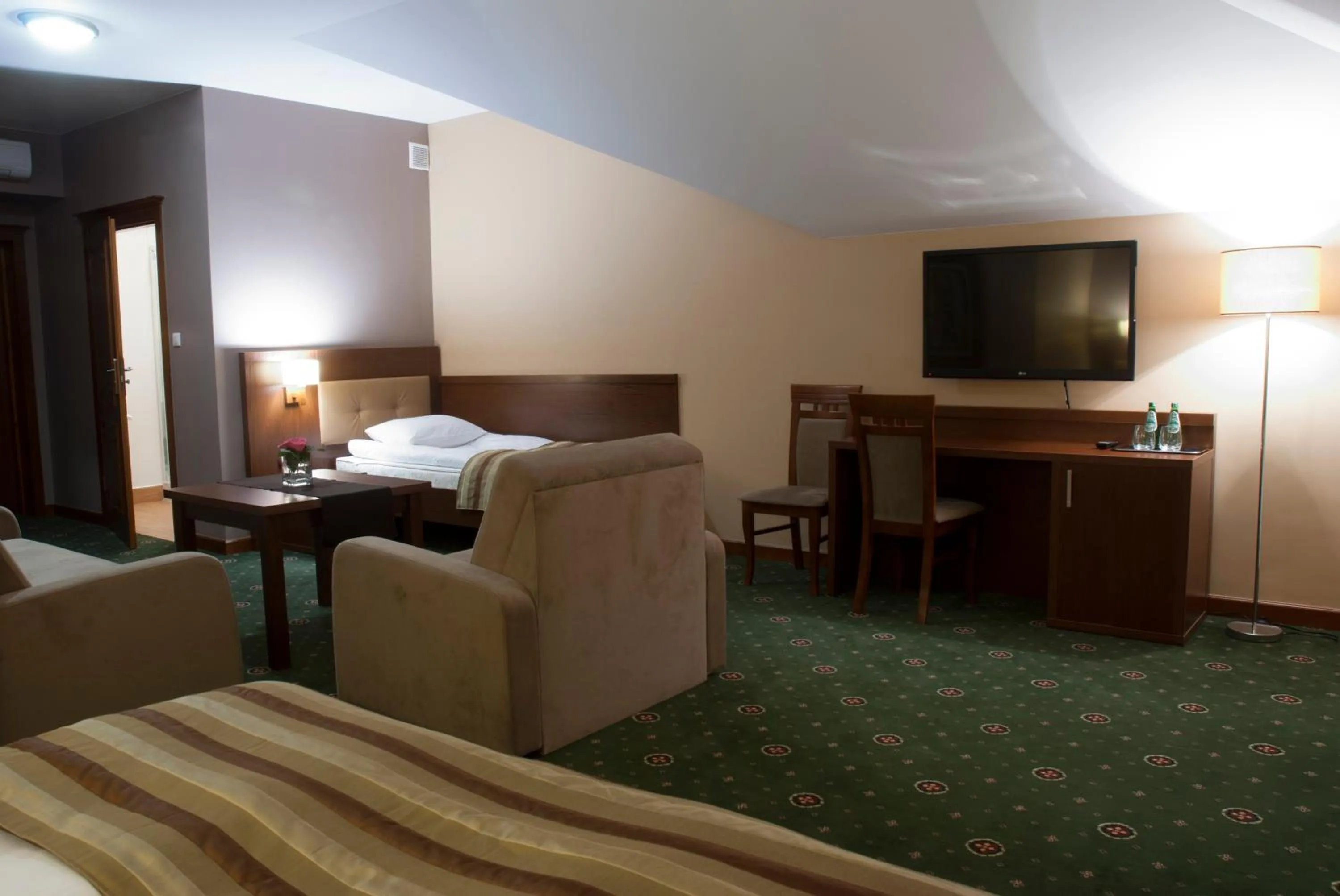 Photo of the whole room, Bed in Hotel Dwór Galicja