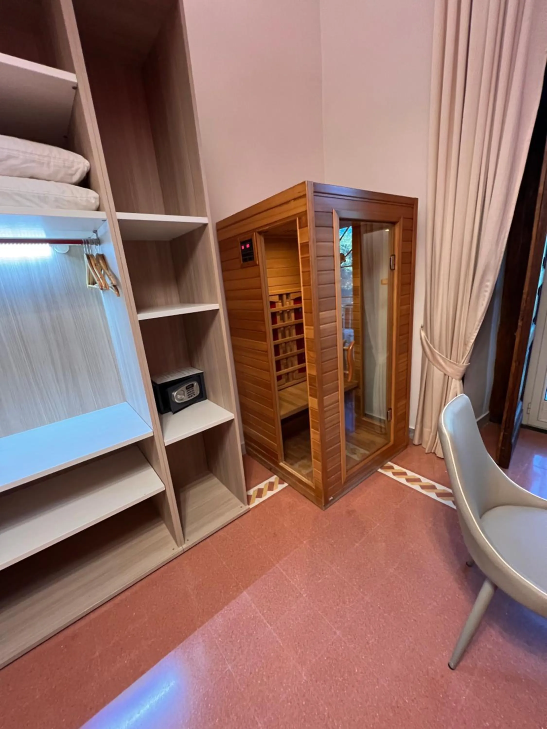 Sauna in B&B Napolimilionaria Foria 242