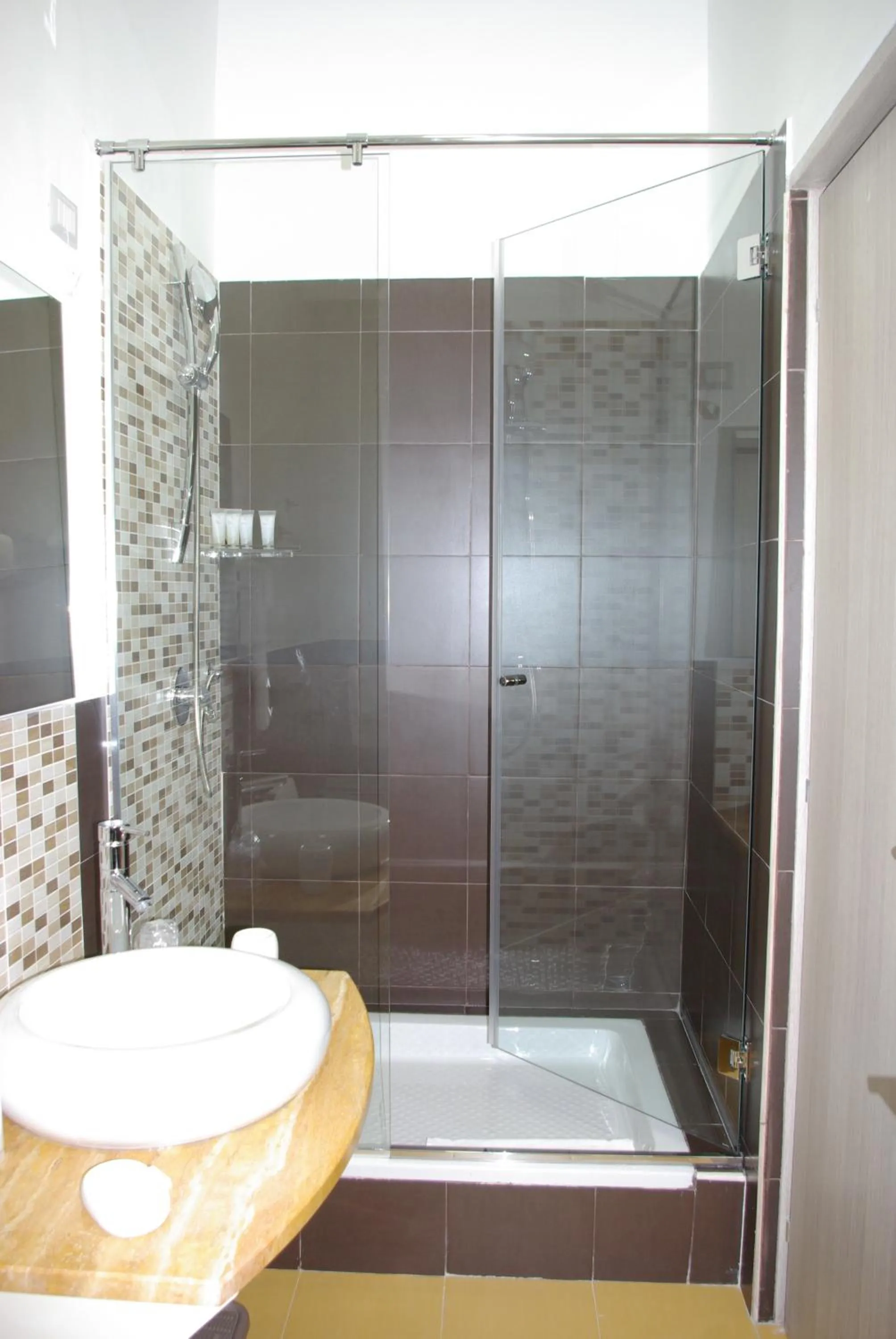 Toilet in B&B Napolimilionaria Foria 242