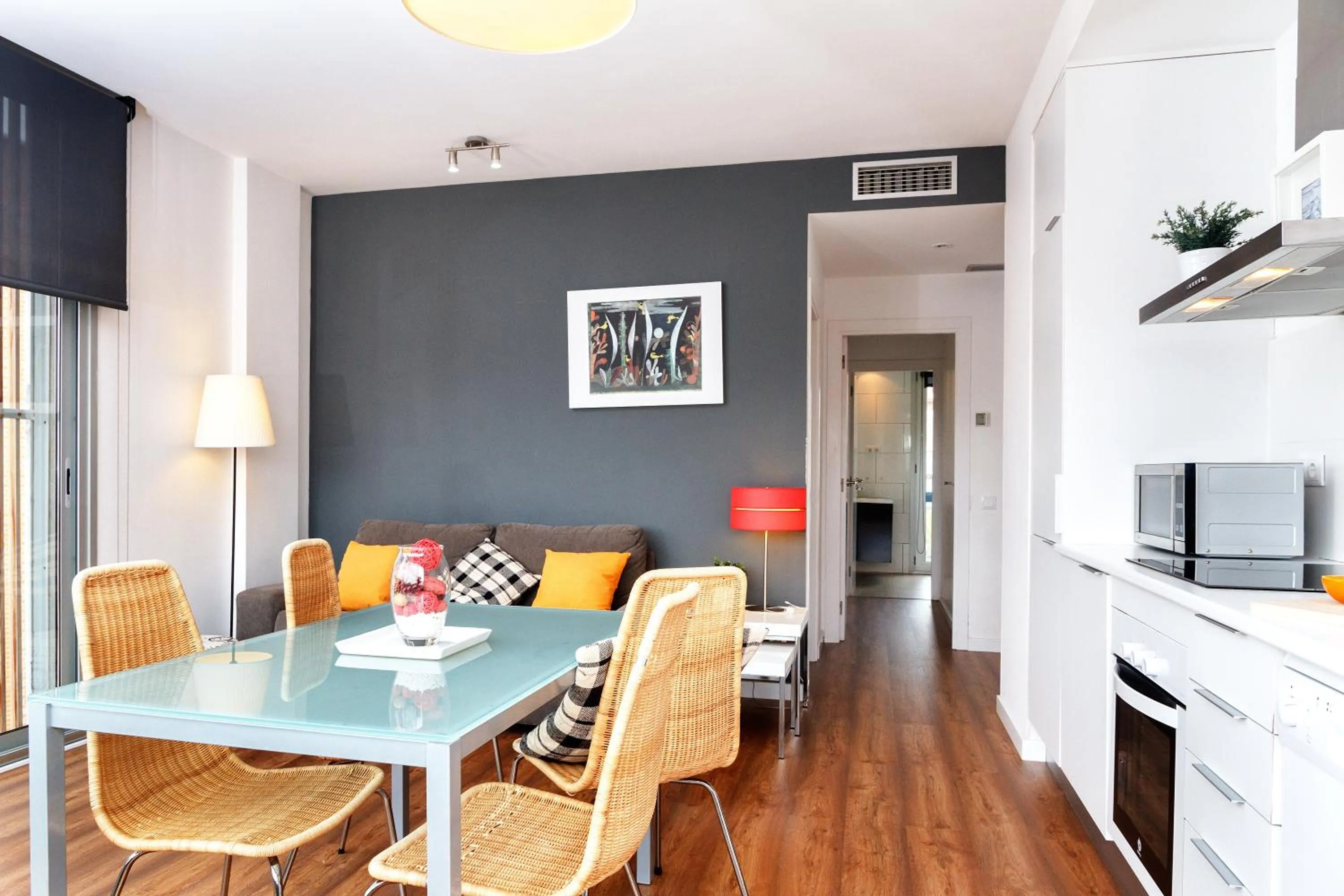 Kitchen or kitchenette in Feelathome Poblenou Beach Apartments