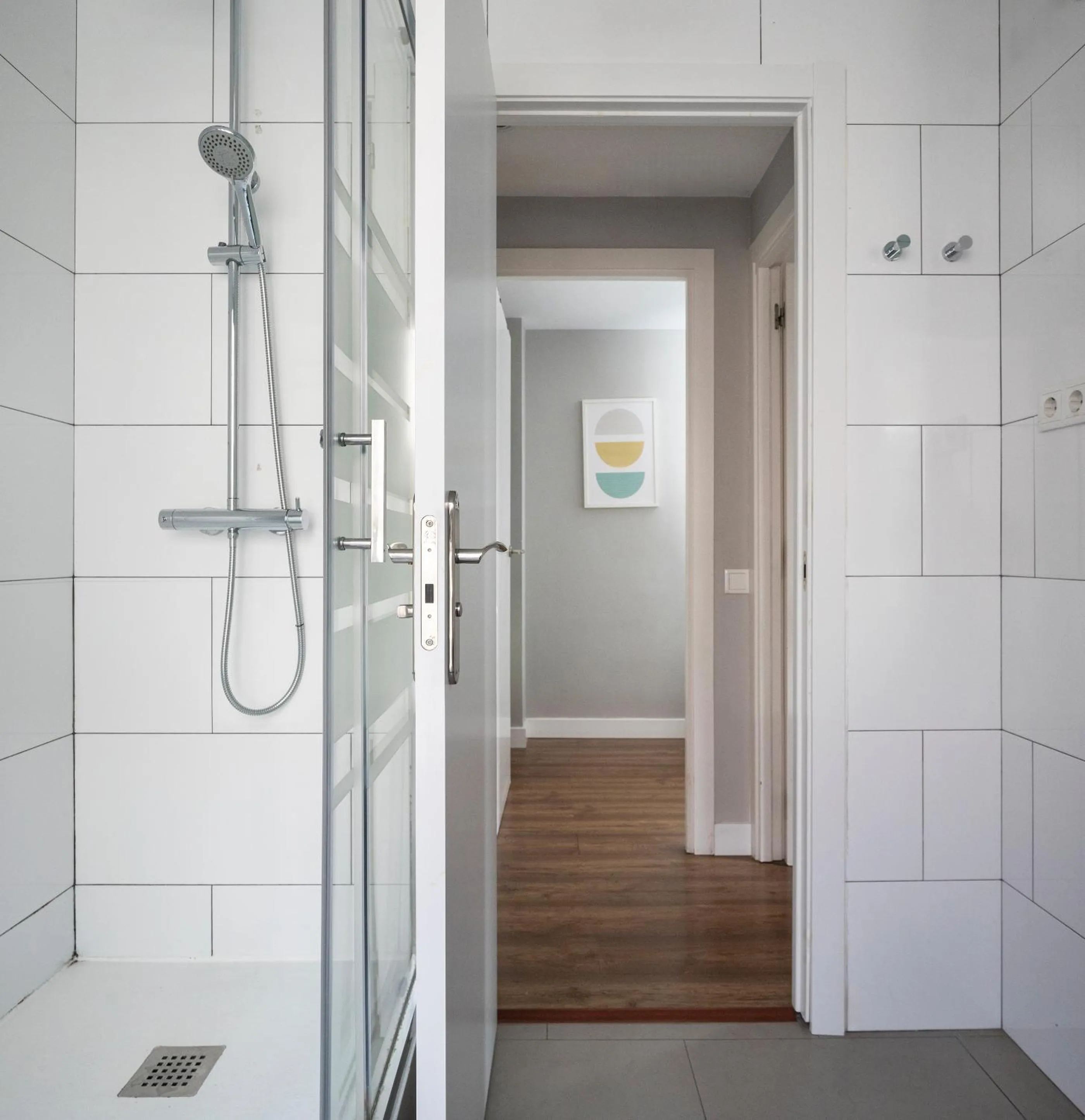 Shower in Feelathome Poblenou Beach Apartments