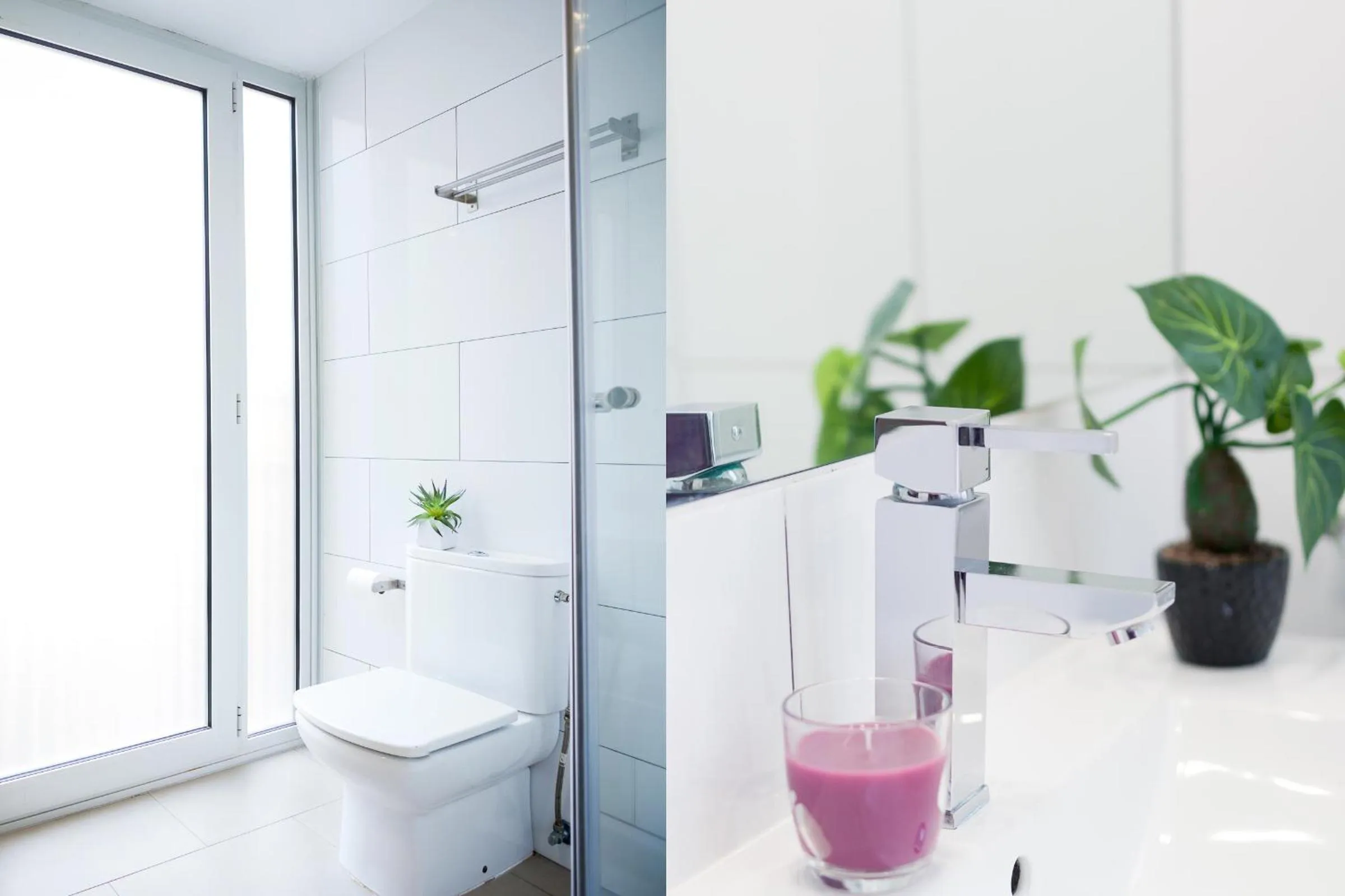 Shower in Feelathome Poblenou Beach Apartments