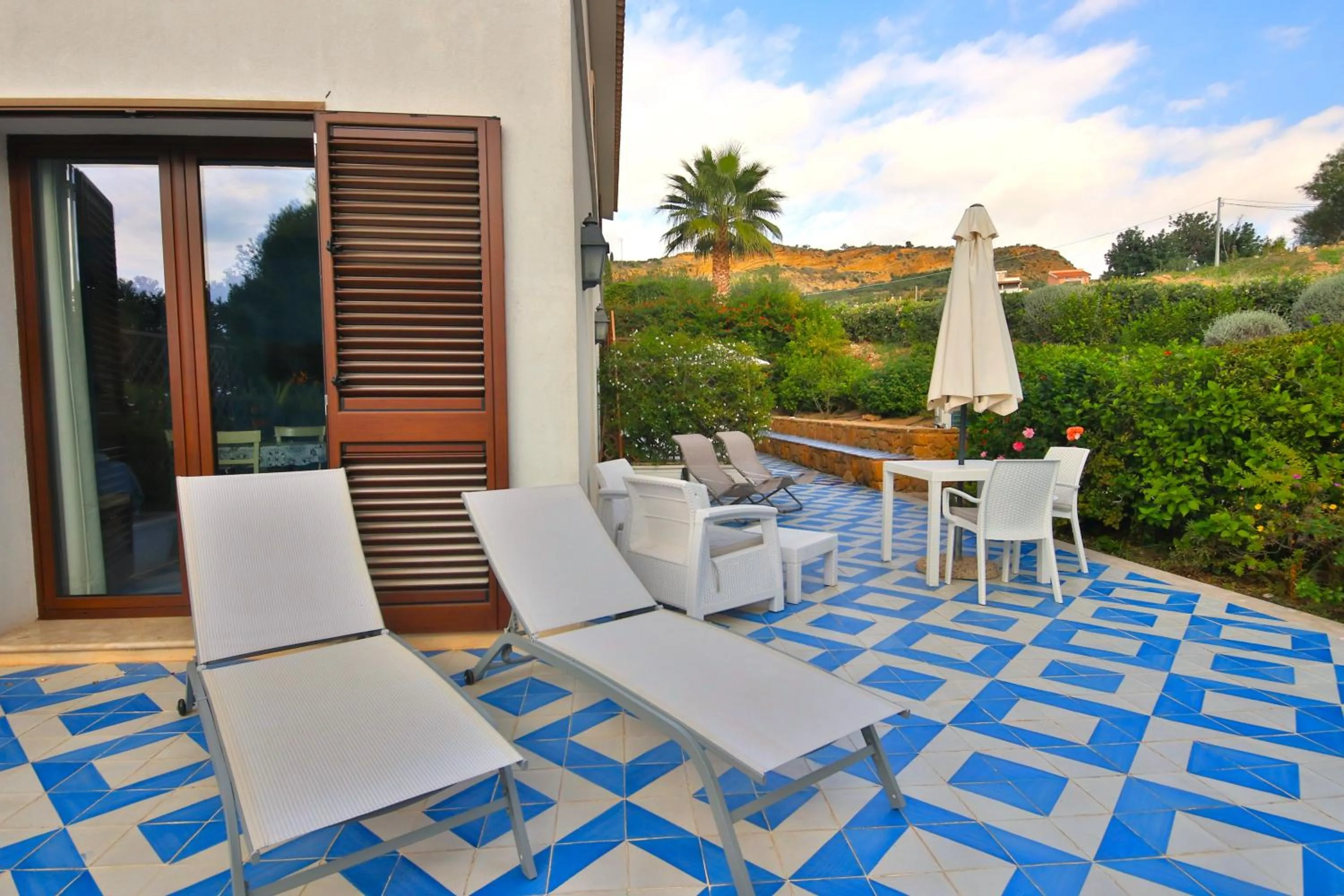 Villa i Giardini di Limoni by KlabHouse