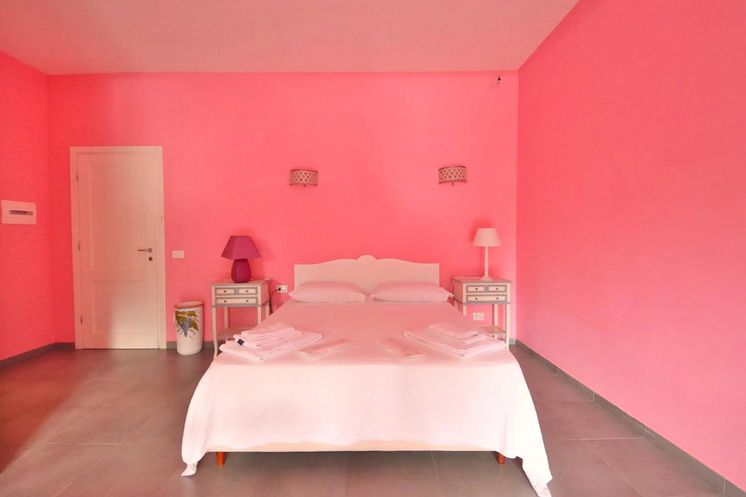 Bed in Villa i Giardini di Limoni by KlabHouse
