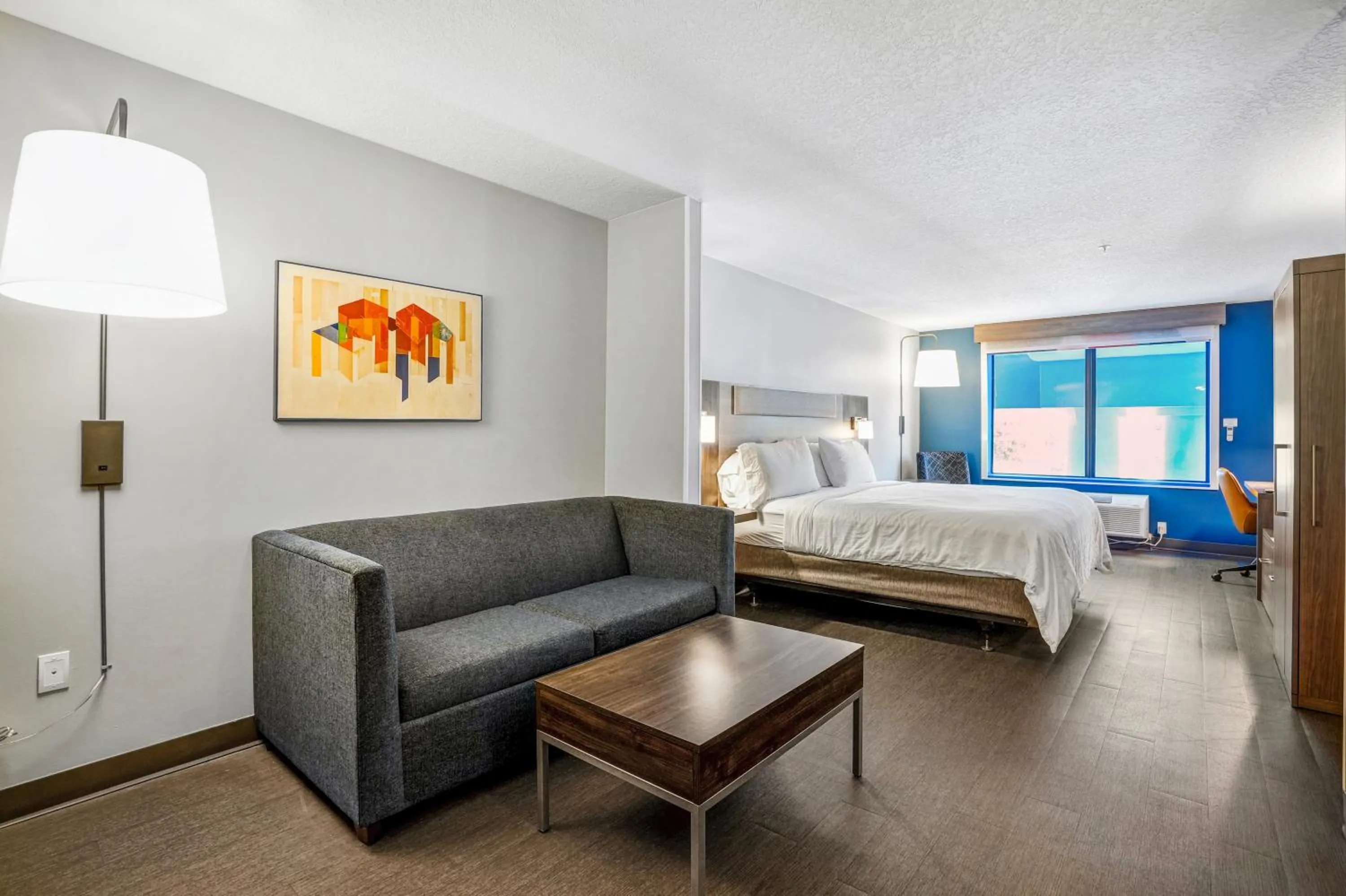 Bed in Holiday Inn Express & Suites Jacksonville - Atlantic Beach by IHG