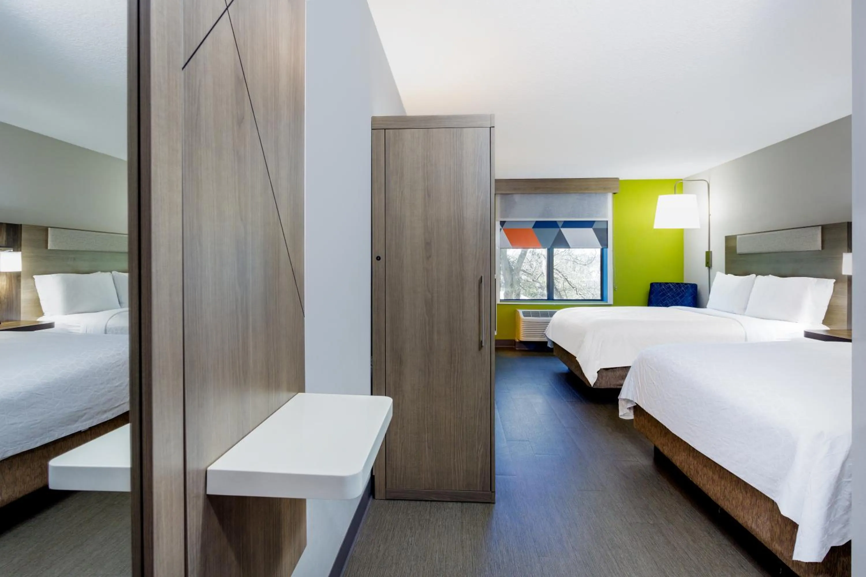 Photo of the whole room, Bed in Holiday Inn Express & Suites Jacksonville - Atlantic Beach by IHG