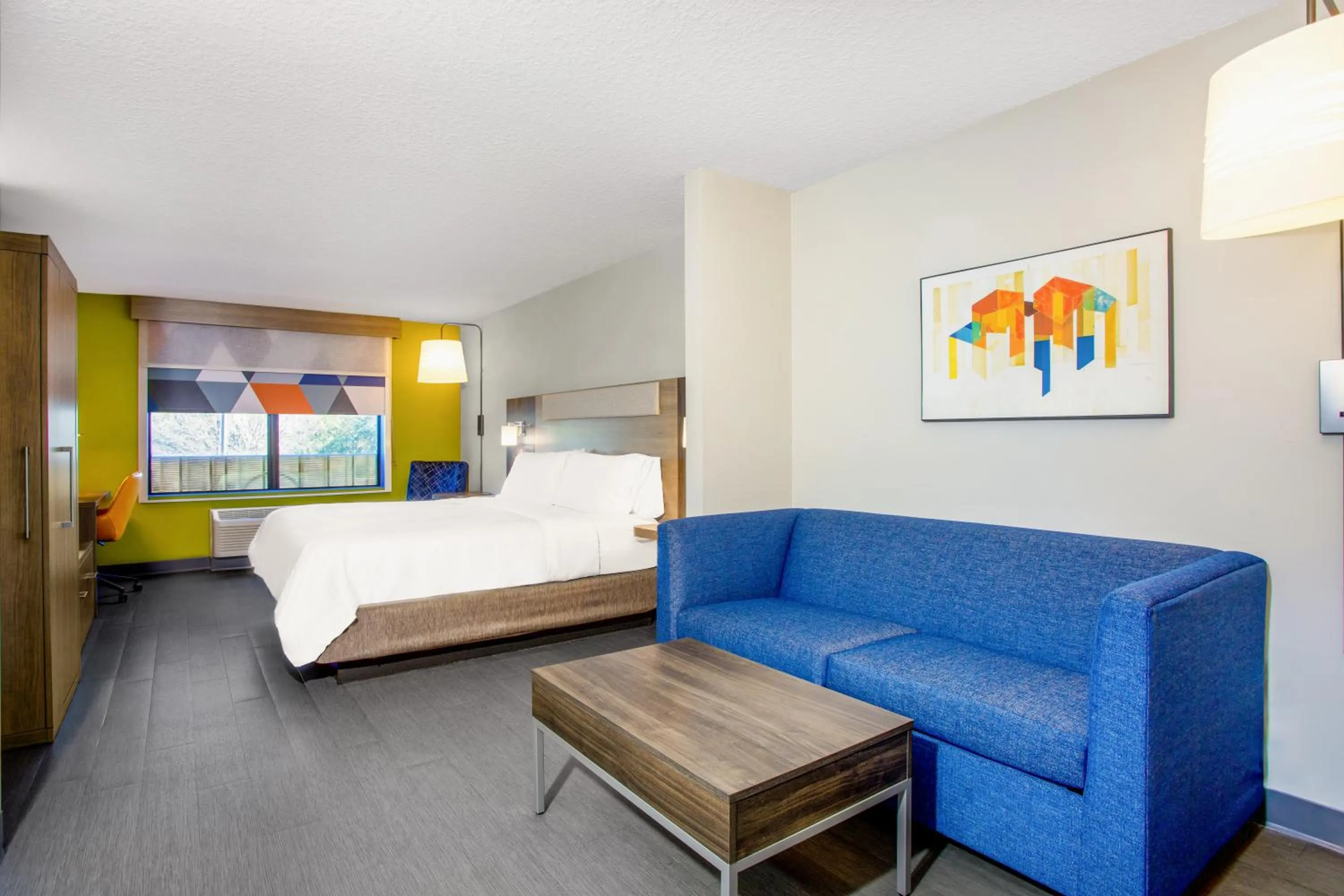 Photo of the whole room, Bed in Holiday Inn Express & Suites Jacksonville - Atlantic Beach by IHG