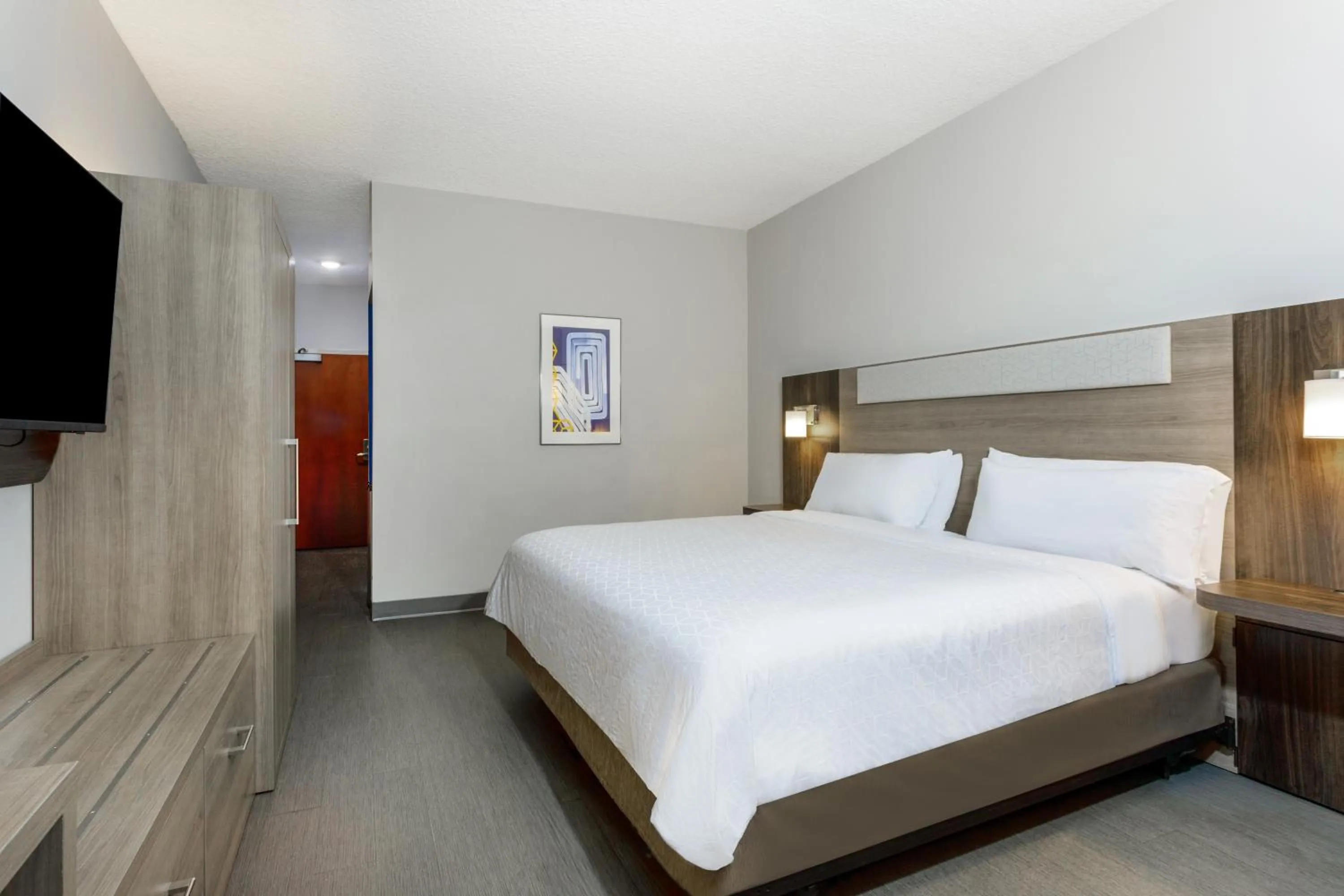Photo of the whole room, Bed in Holiday Inn Express & Suites Jacksonville - Atlantic Beach by IHG