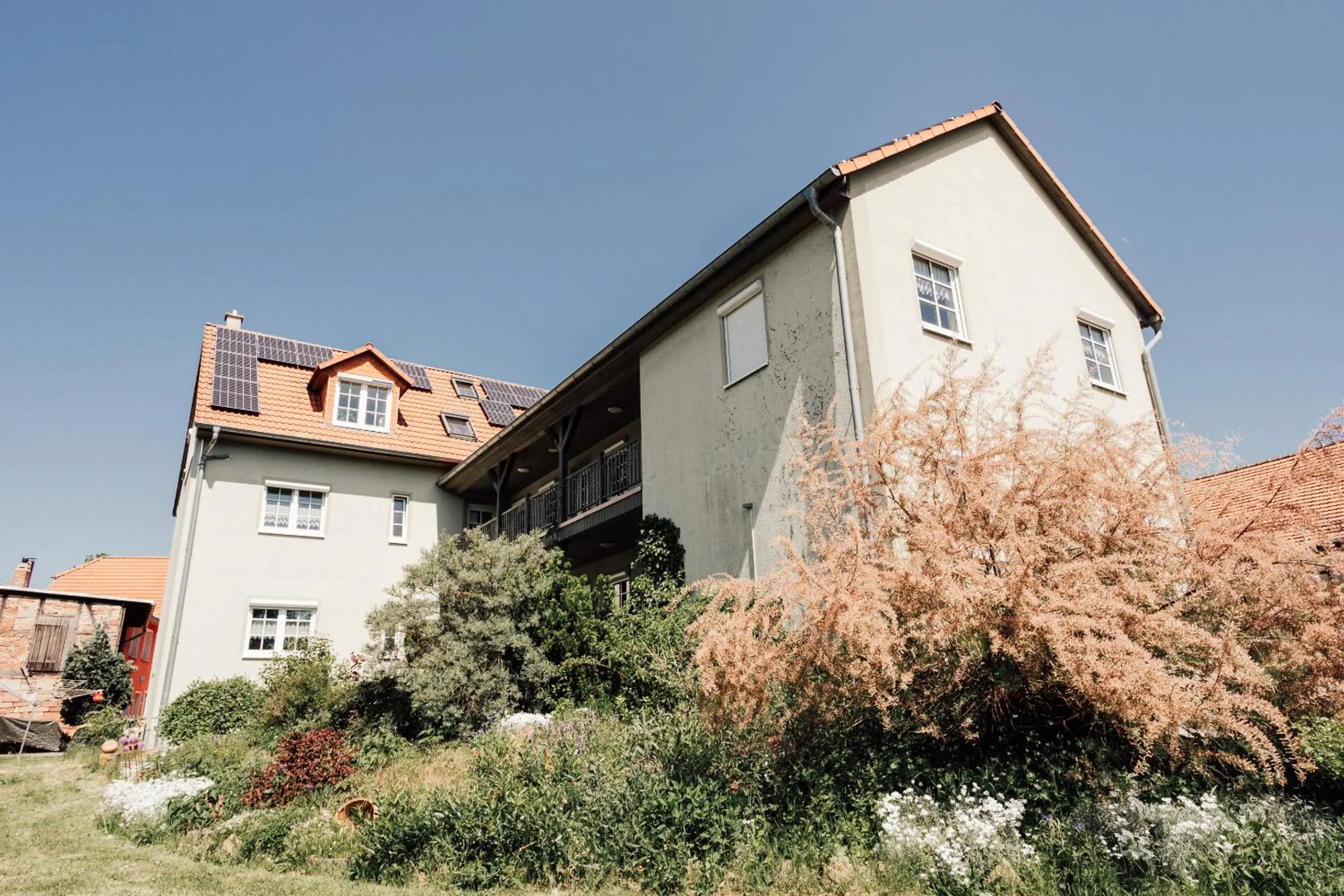 Property building in Landhauspension Rank