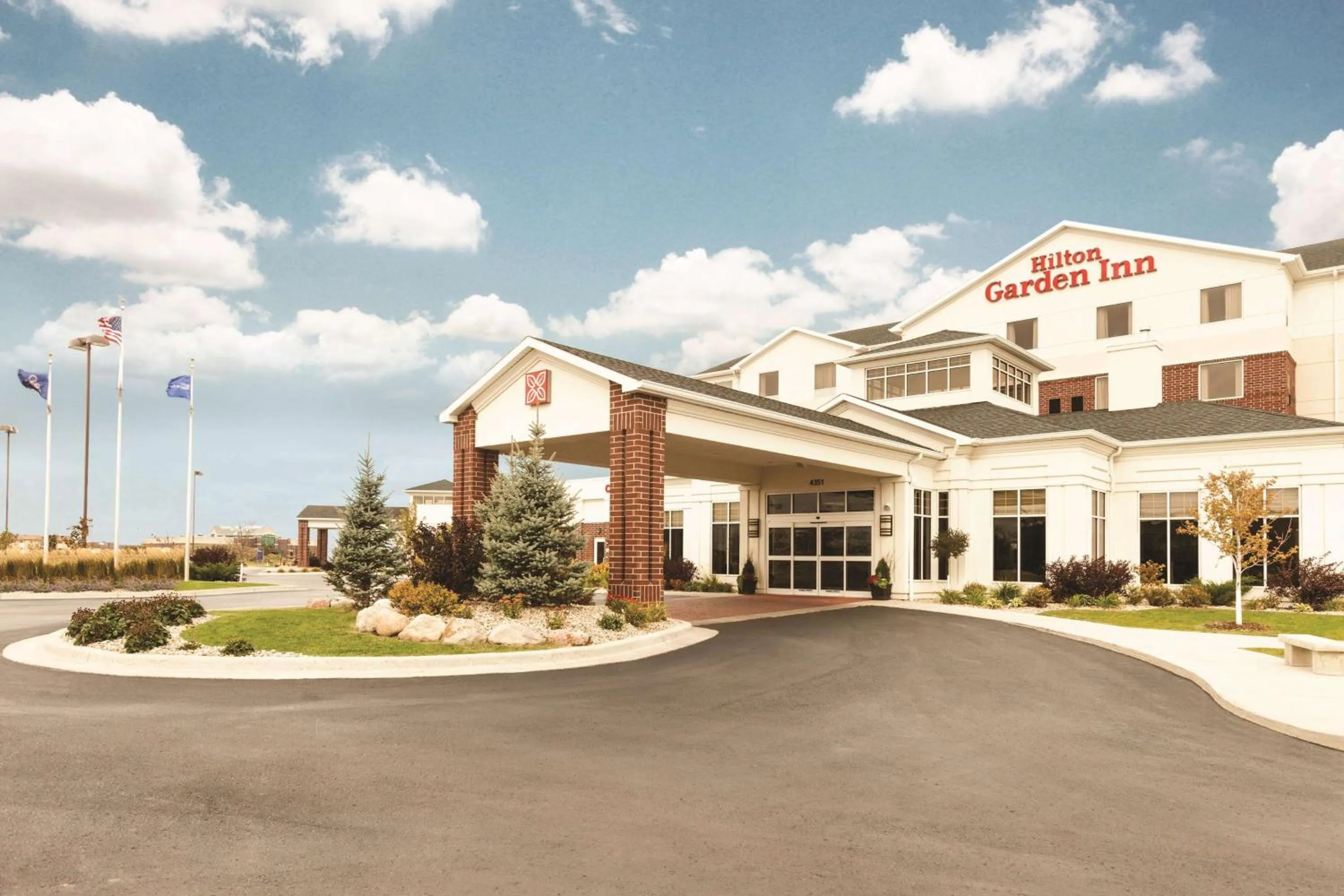Property building in Hilton Garden Inn Fargo