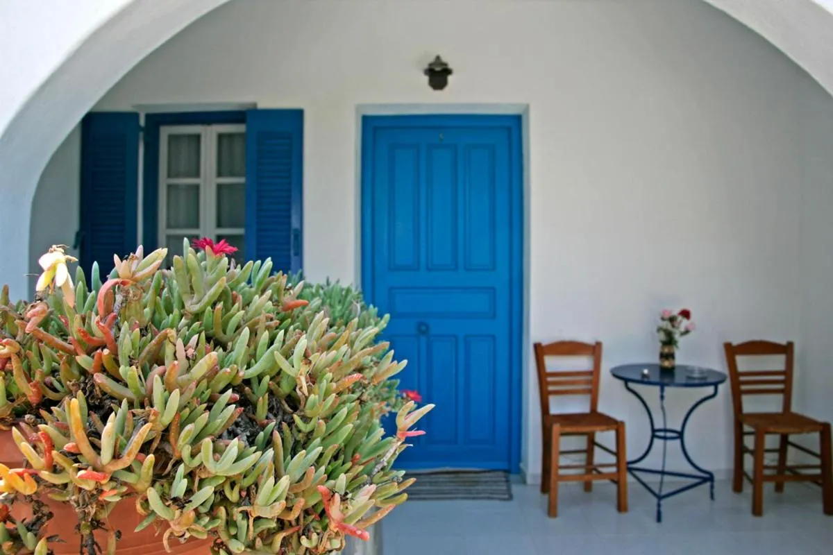 Facade/entrance in Remvi Studios