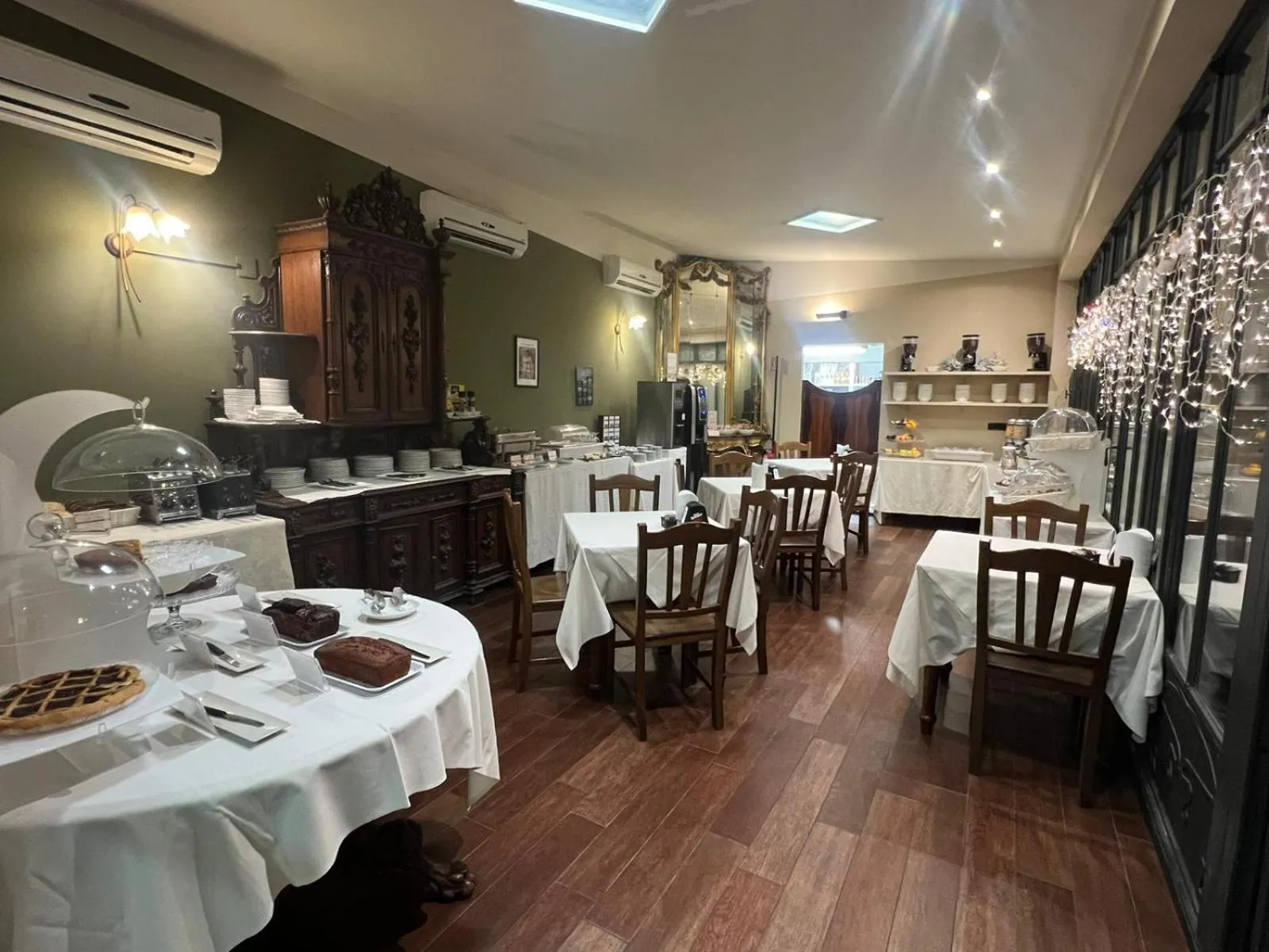 Breakfast in Liberty Hotel