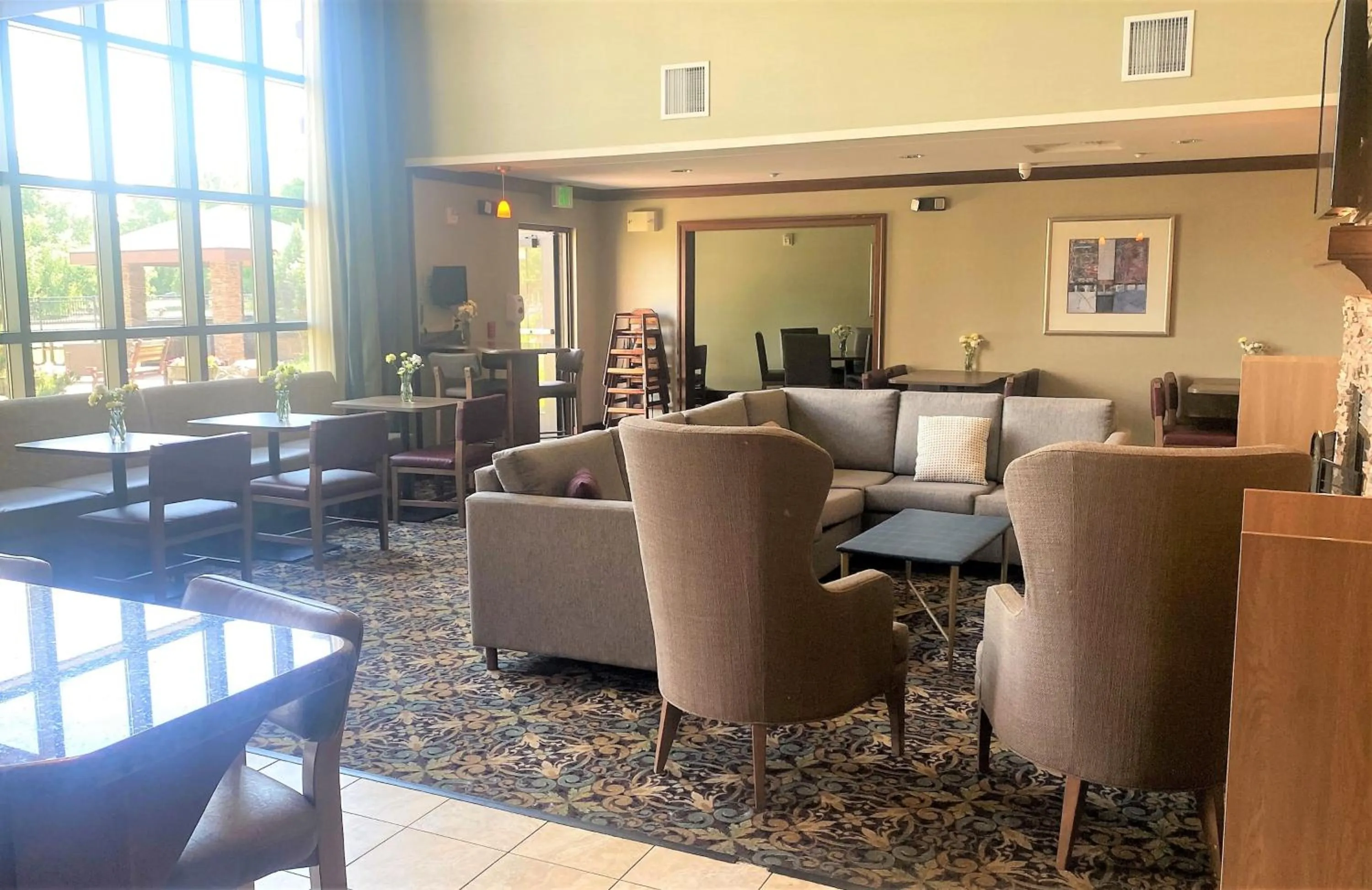 Restaurant/places to eat in Staybridge Suites Great Falls by IHG