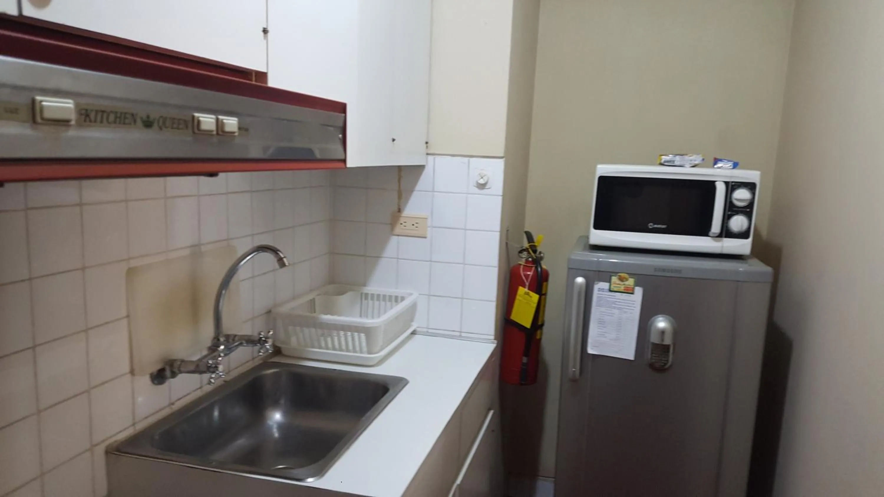 Kitchen or kitchenette in Suite Service Apart Hotel