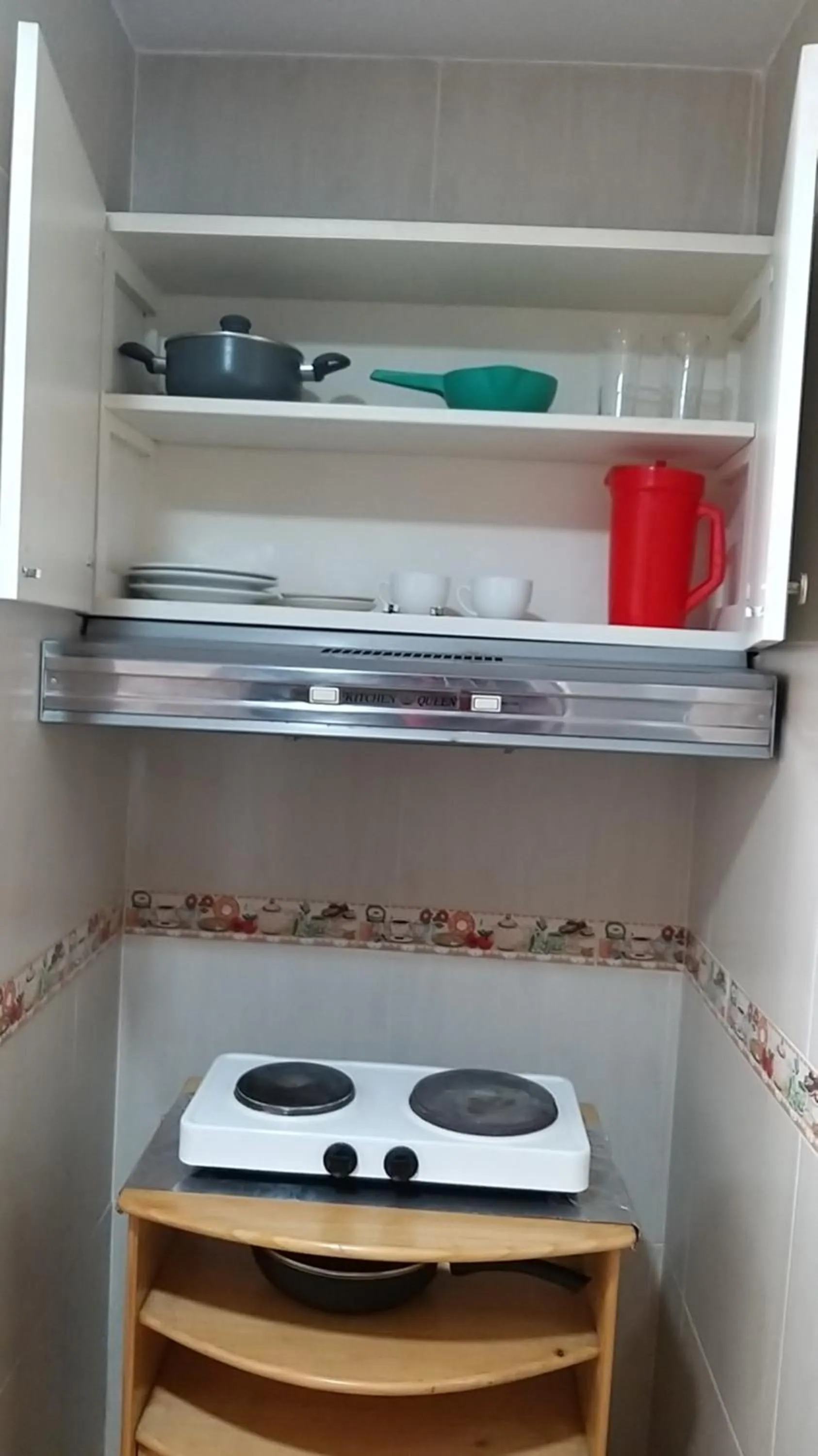 Kitchen or kitchenette in Suite Service Apart Hotel