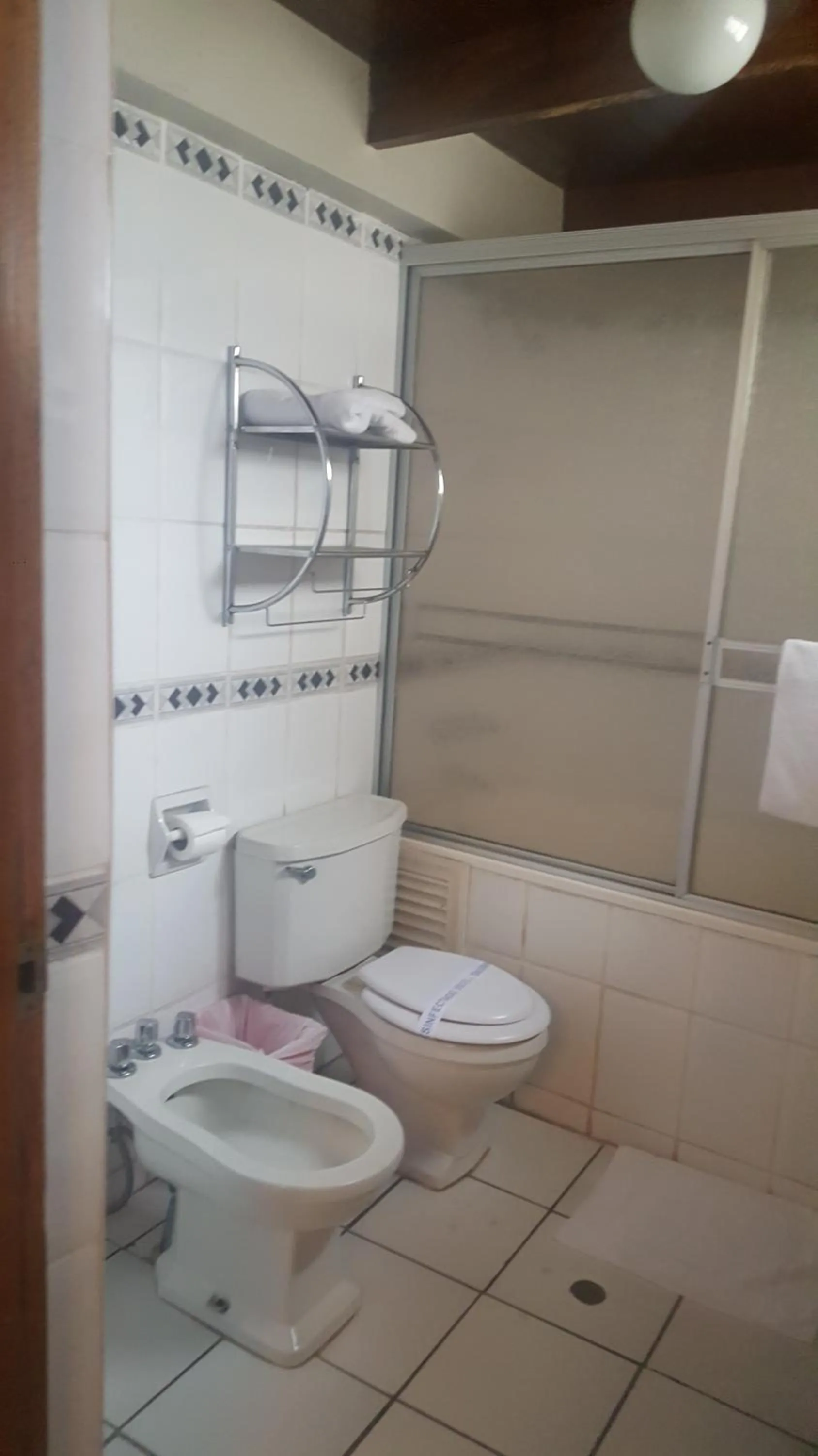 Bathroom in Suite Service Apart Hotel