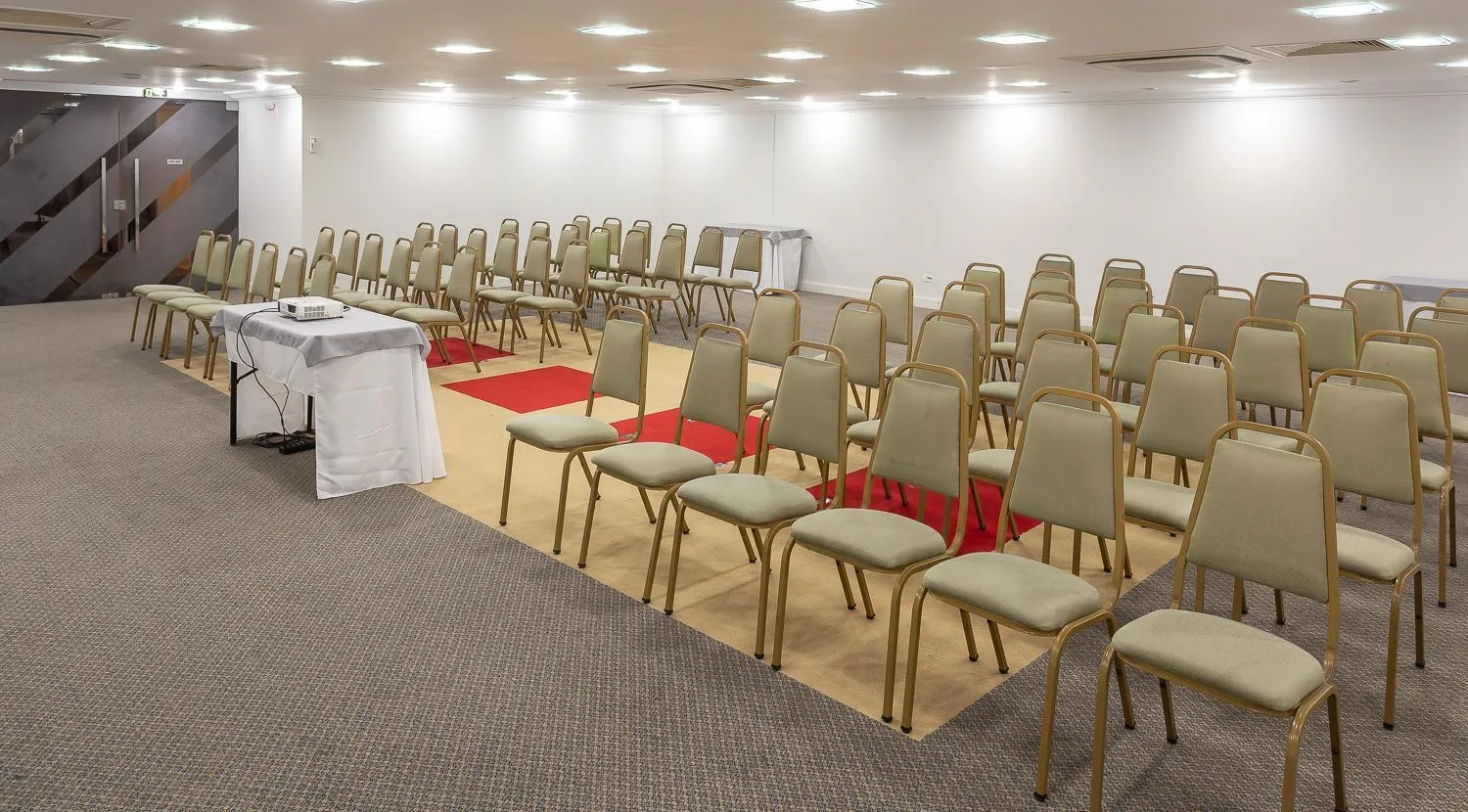 Roochelle Hotel by Nobile