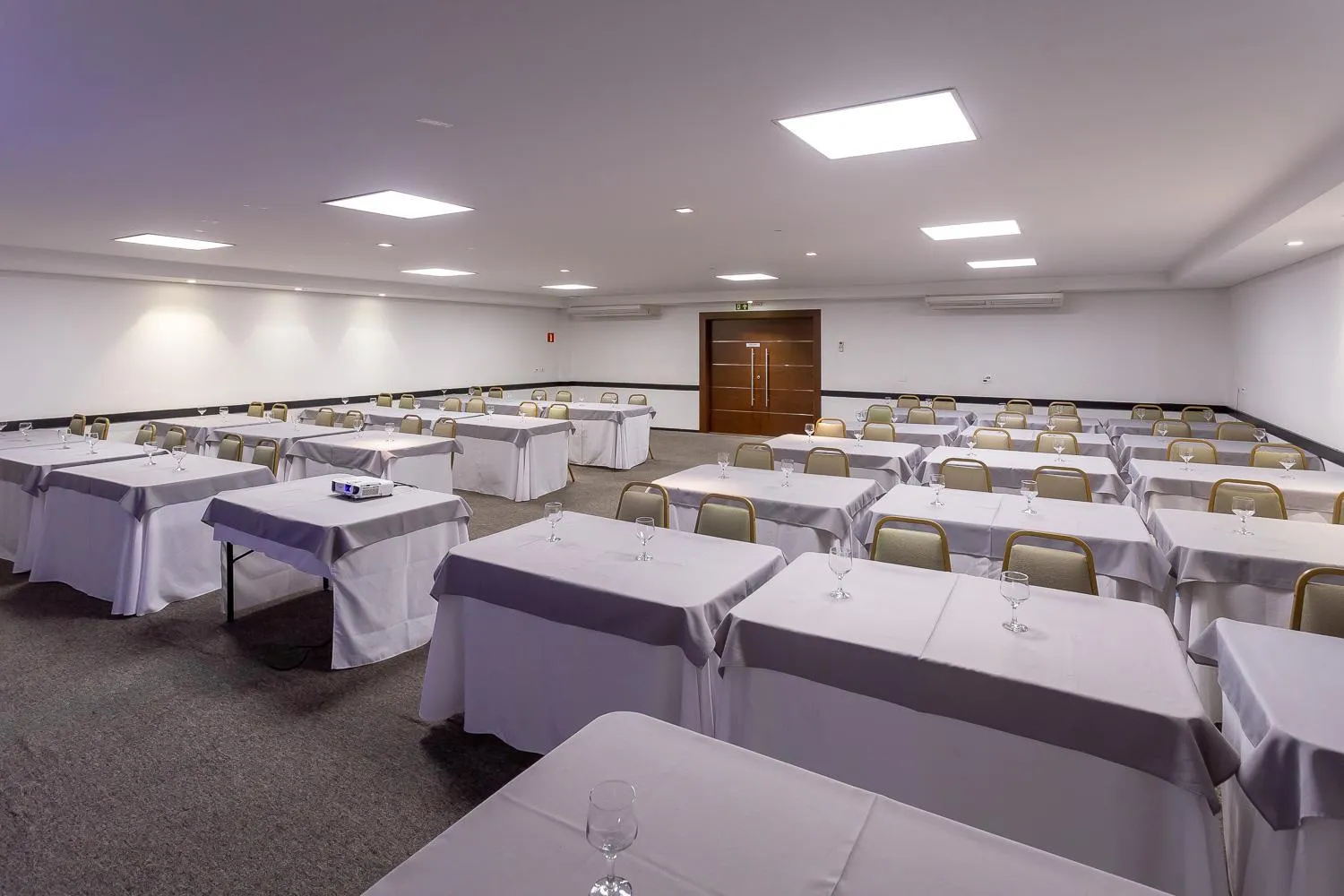 Roochelle Hotel by Nobile