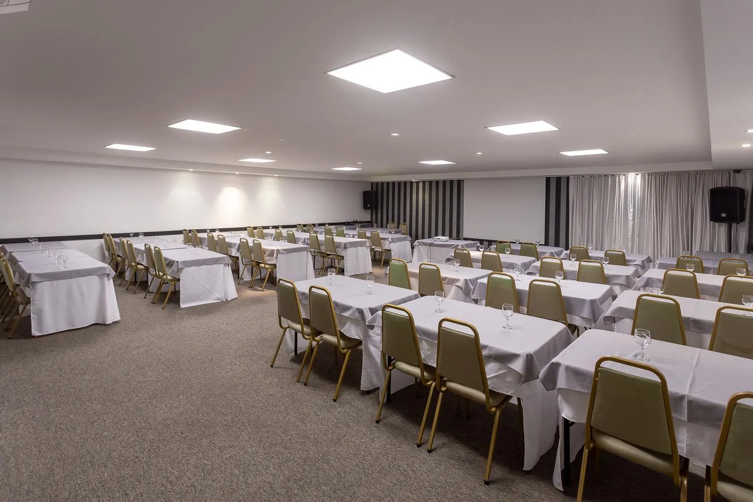 Roochelle Hotel by Nobile