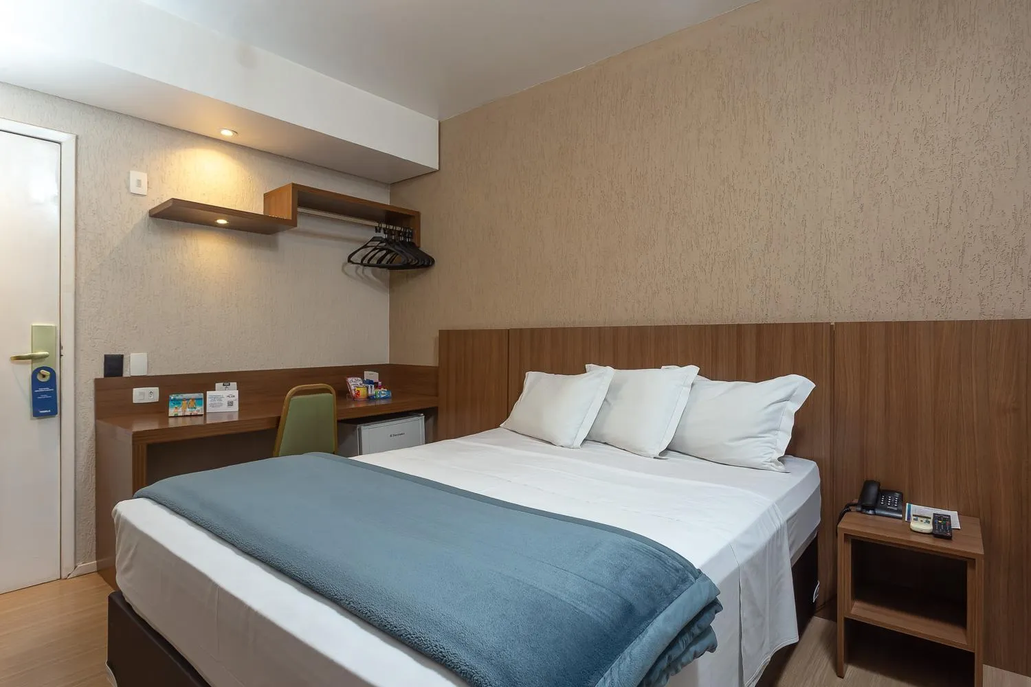 Bed in Roochelle Hotel by Nobile