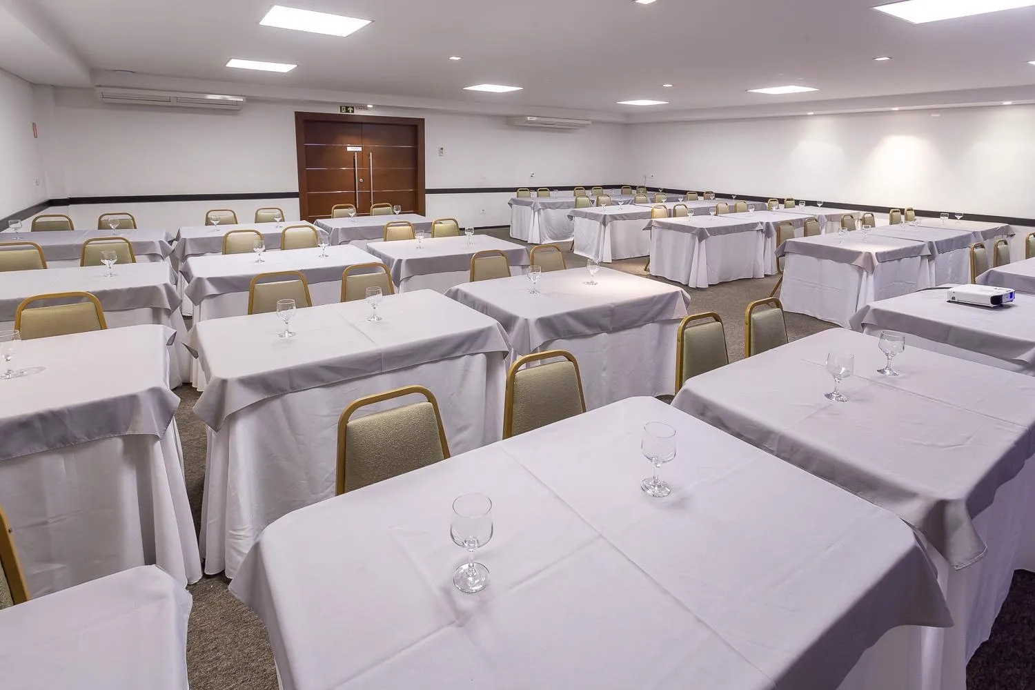 Roochelle Hotel by Nobile