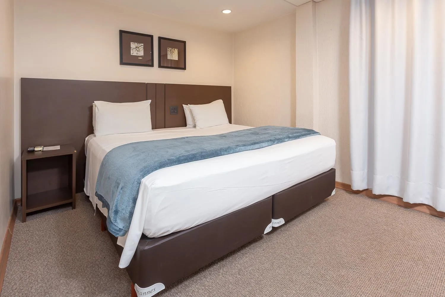 Bed in Roochelle Hotel by Nobile