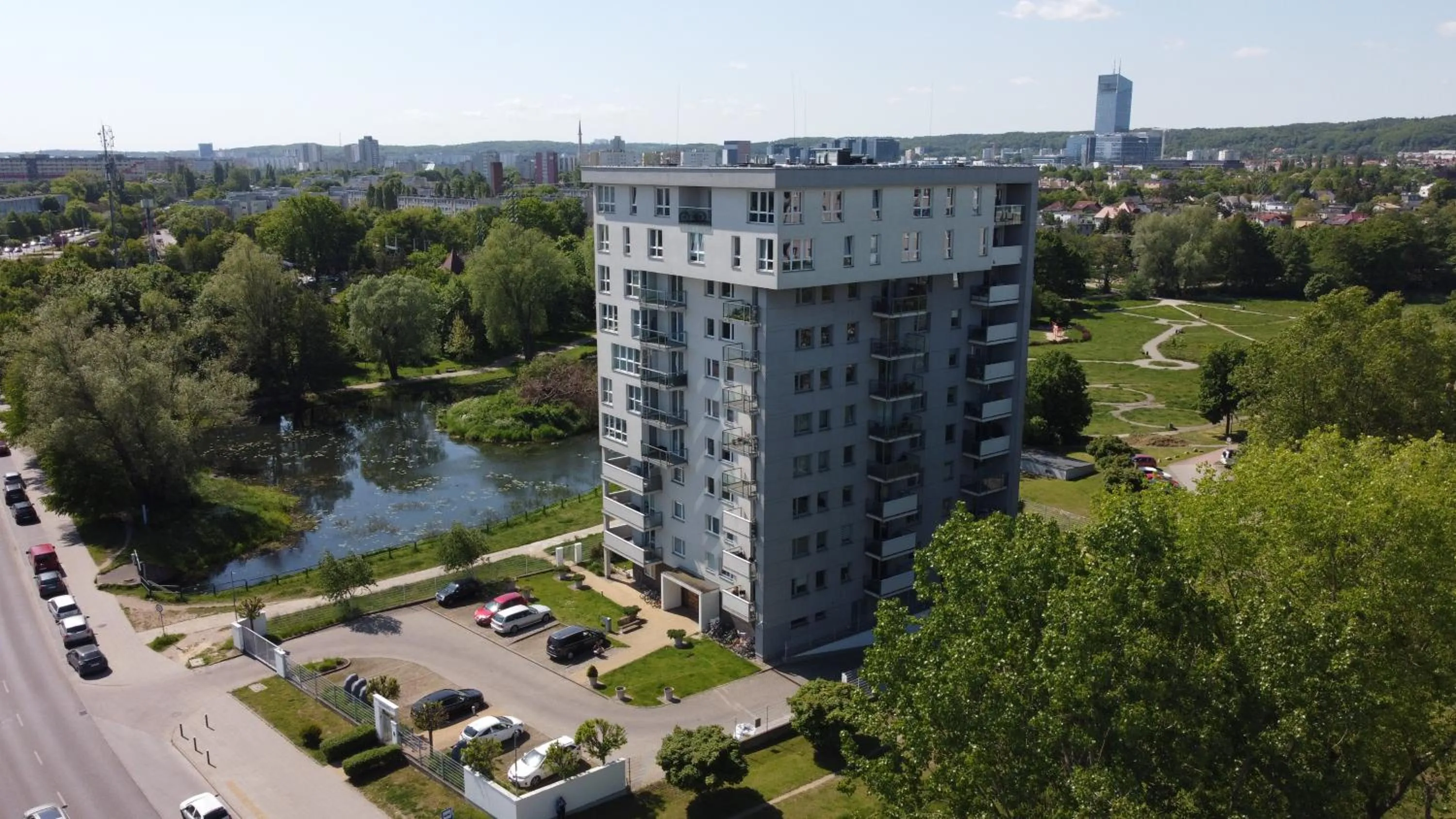 Property building in Apartament-31