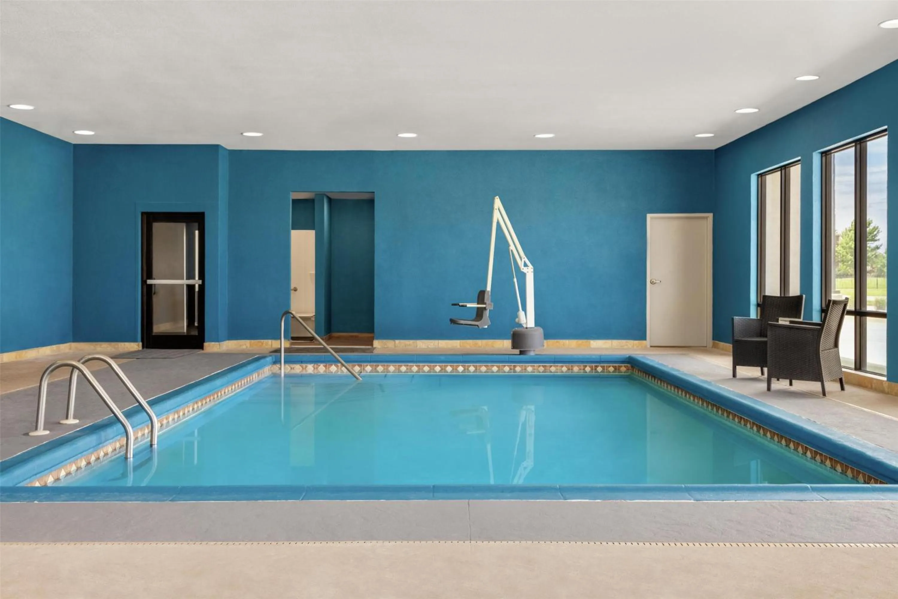 Pool view in Hampton Inn Derby-Wichita Southeast