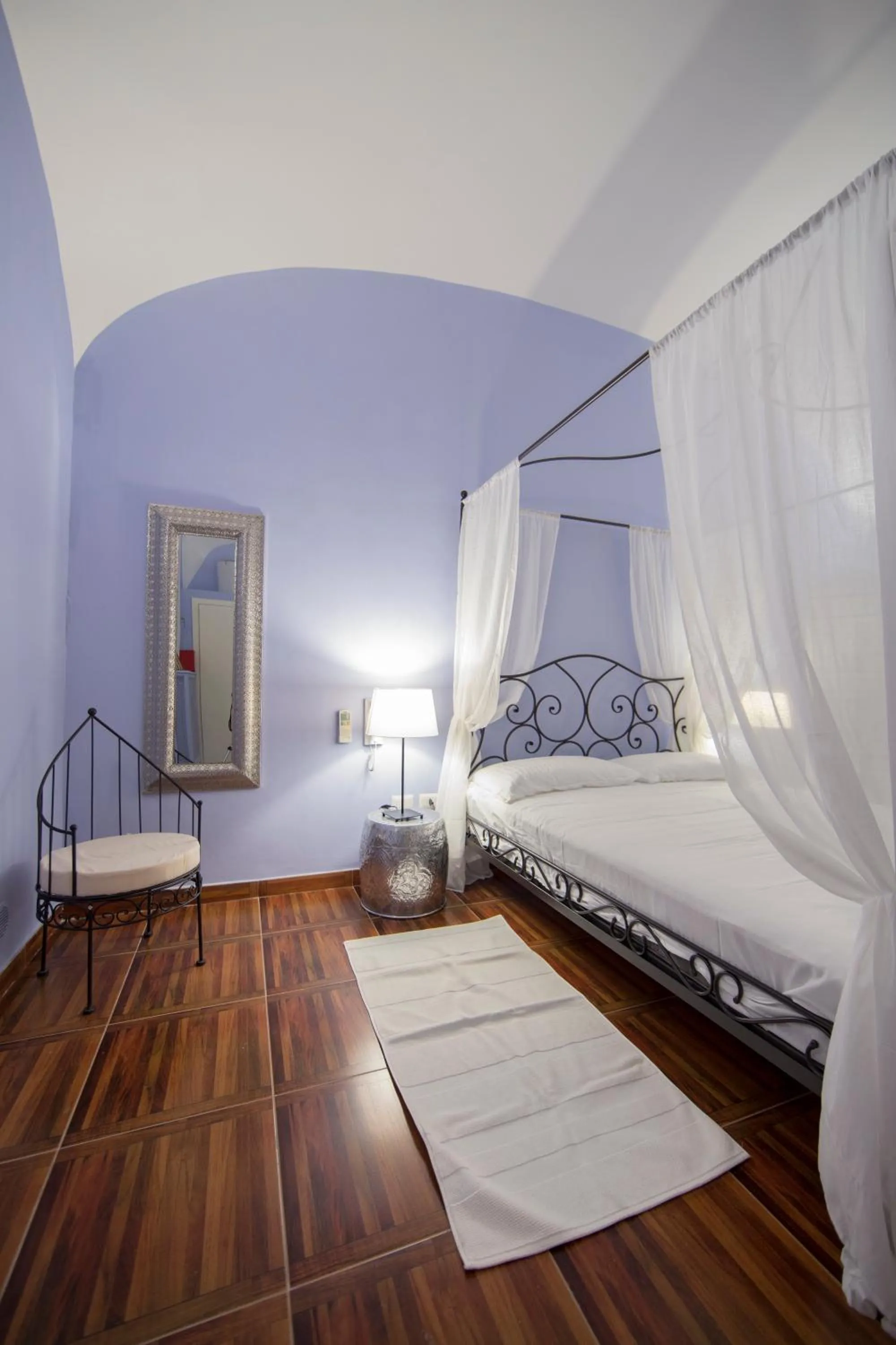 Decorative detail, Bed in Aristovascio
