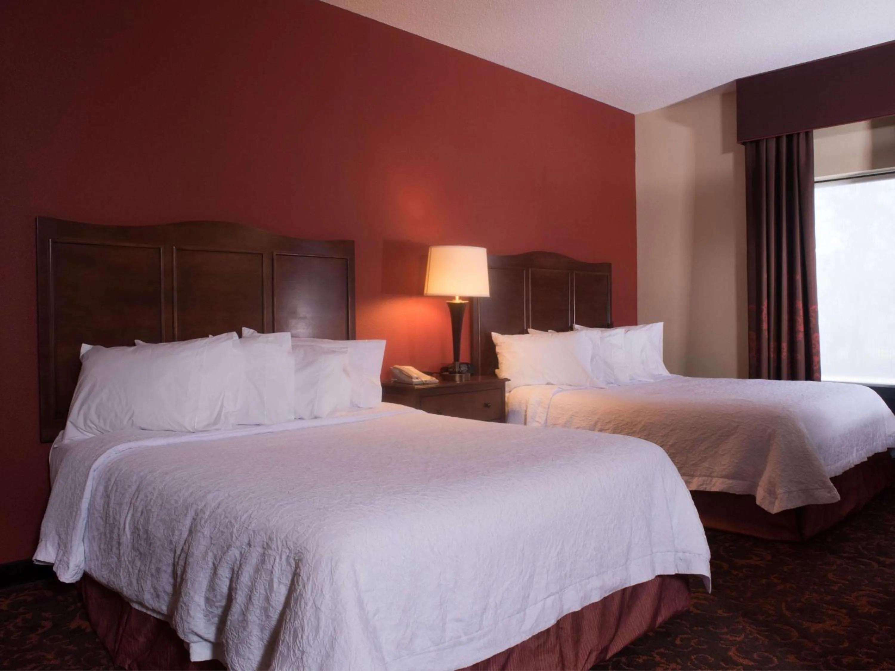 Bed in Hampton Inn and Suites Woodstock, Virginia