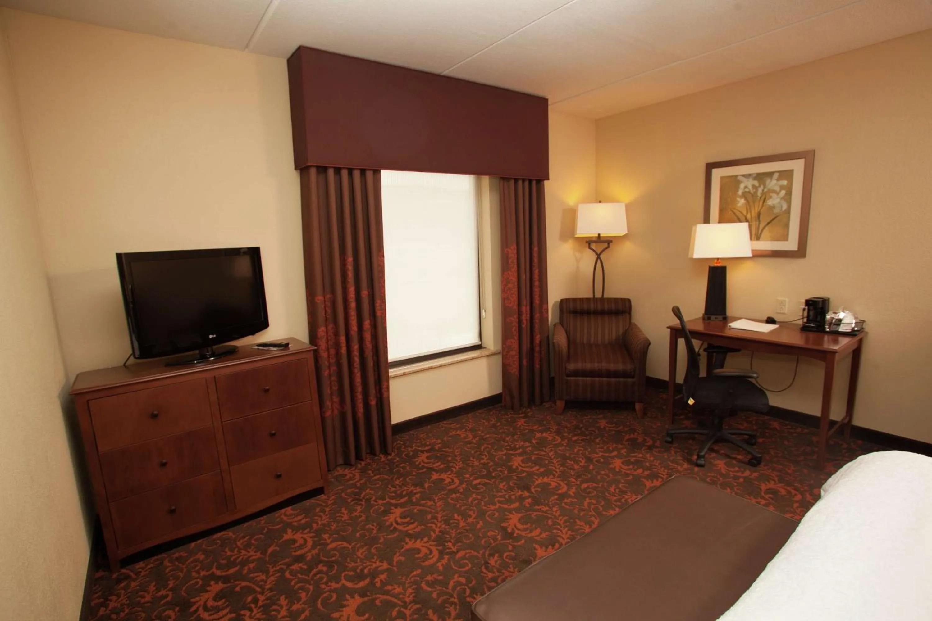 Bedroom, Bed in Hampton Inn Elmira/Horseheads